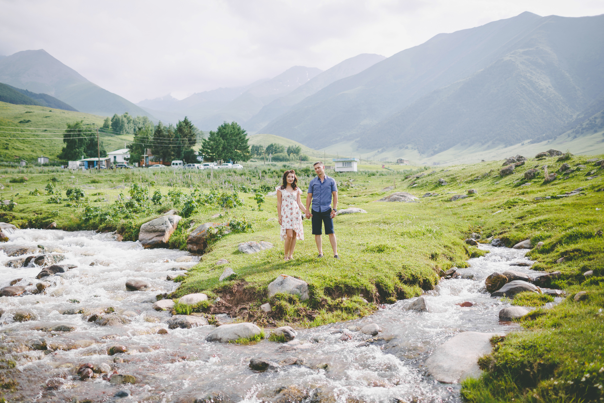 Фотосъемка для двоих в ущелье Чункурчак. Фотограф в Бишкеке Оксана Шувалова
