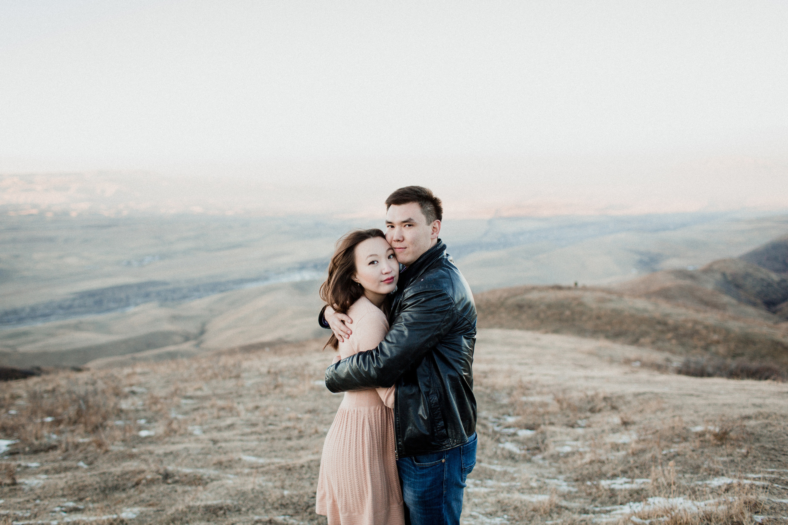 Фотосессия для двоих в ущелье Чункурчак. Фотограф в Бишкеке Оксана Шувалова