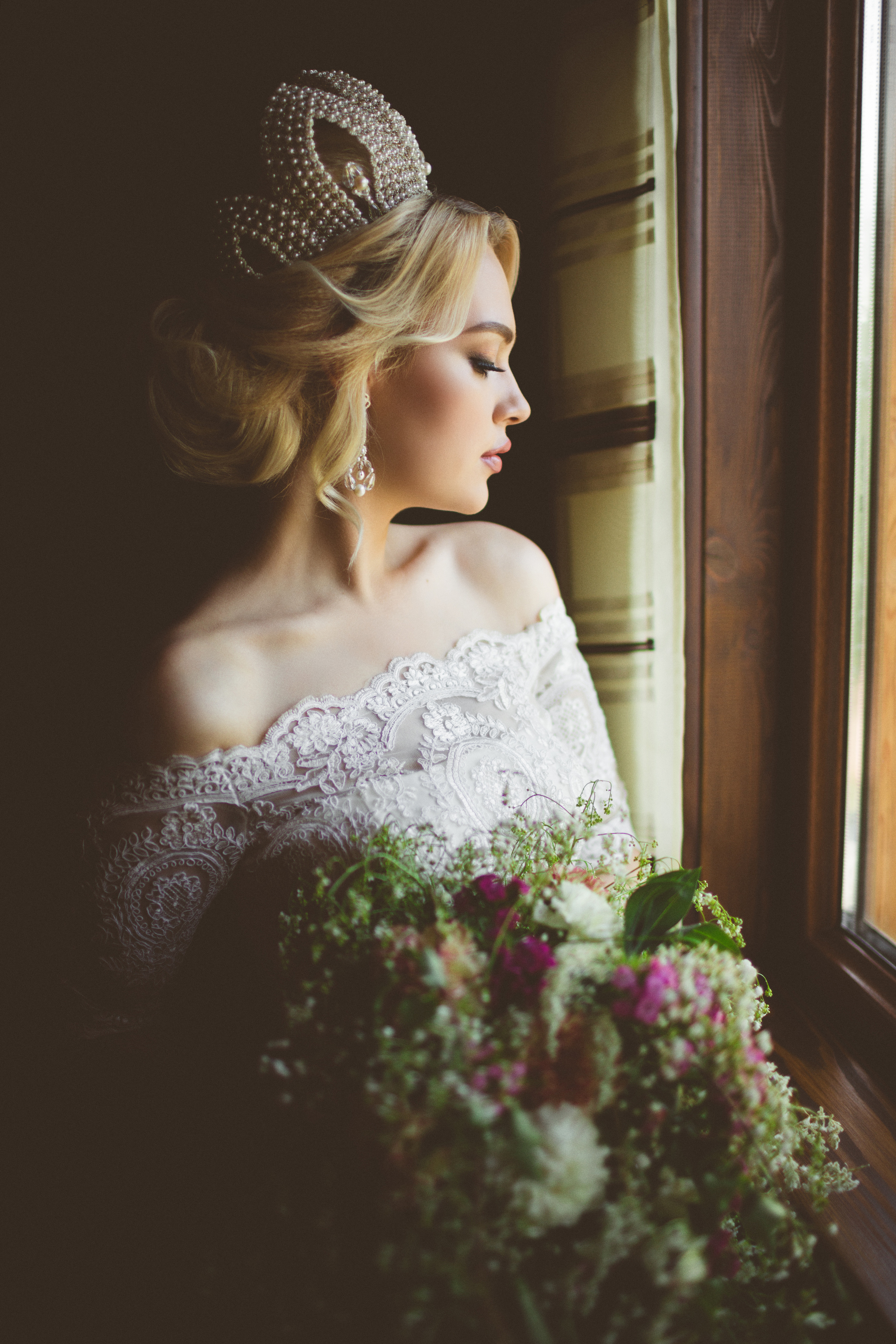 Свадебная фотосессия в усадьбе Орехово. Фотограф в Бишкеке Оксана Шувалова