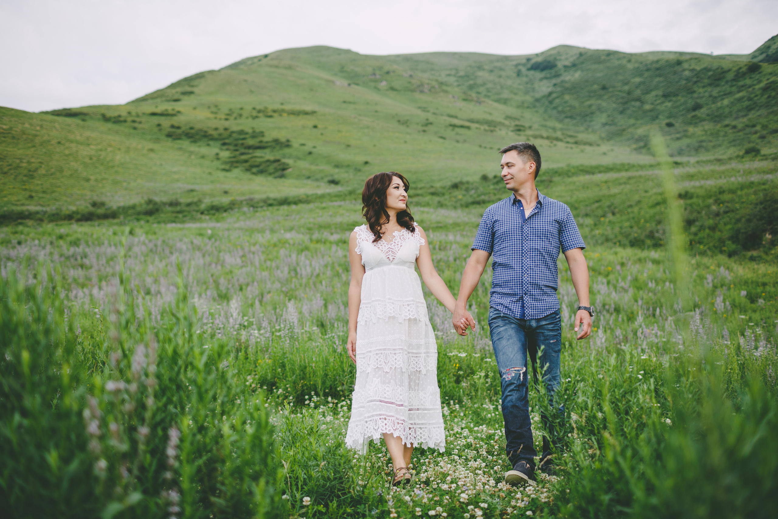 Фотосъемка для двоих в ущелье Чункурчак. Фотограф в Бишкеке Оксана Шувалова