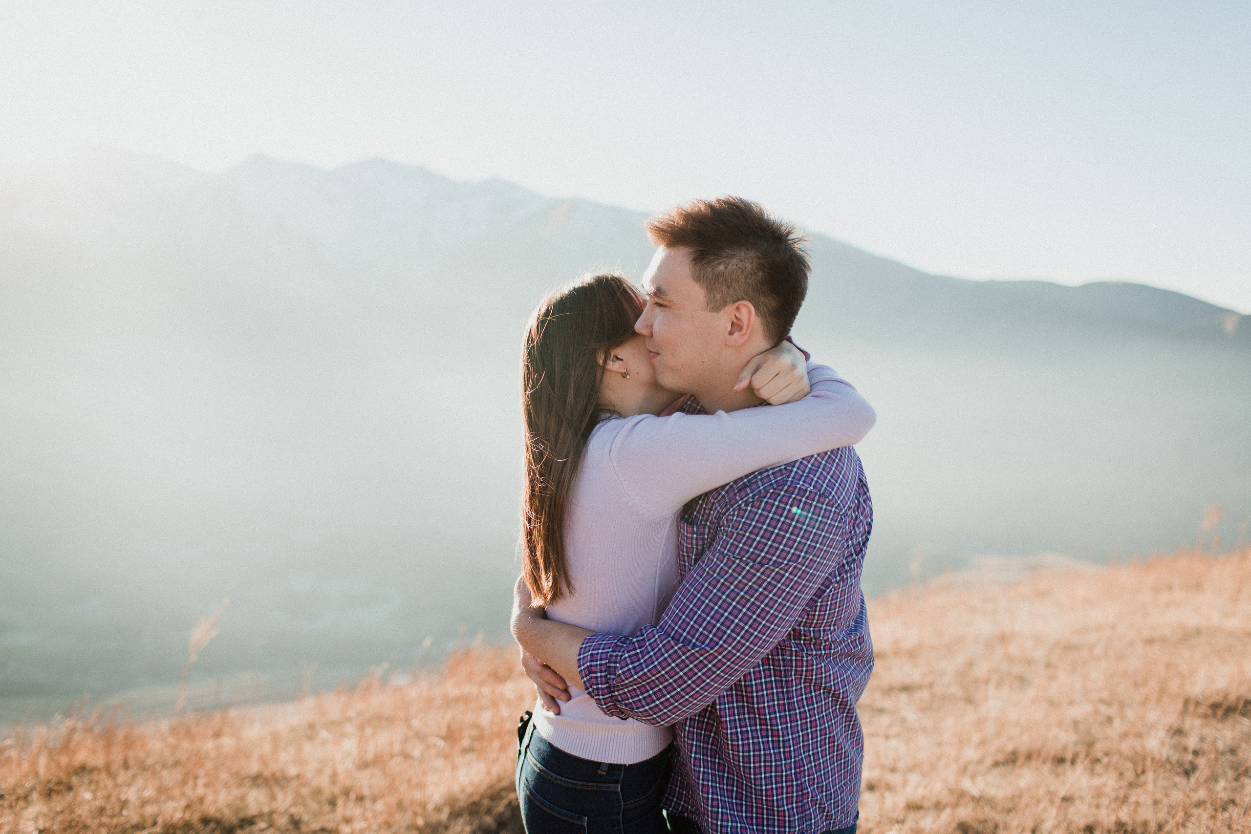 Фотосессия для двоих в ущелье Чункурчак. Фотограф в Бишкеке Оксана Шувалова