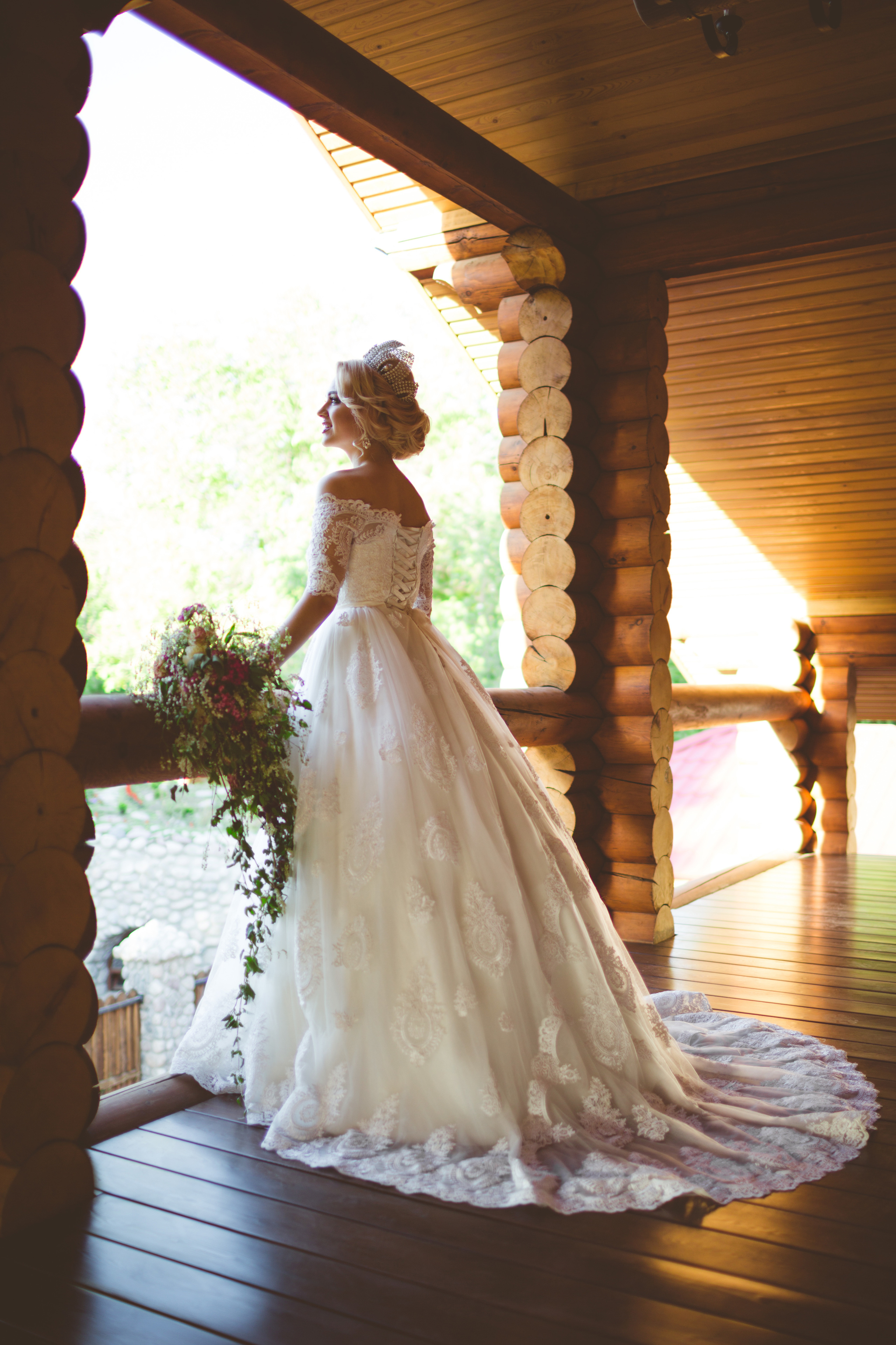 Свадебная фотосессия в усадьбе Орехово. Фотограф в Бишкеке Оксана Шувалова