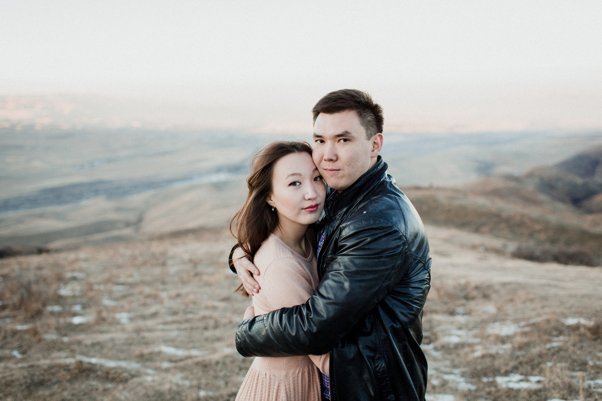 Фотосессия для двоих в ущелье Чункурчак. Фотограф в Бишкеке Оксана Шувалова