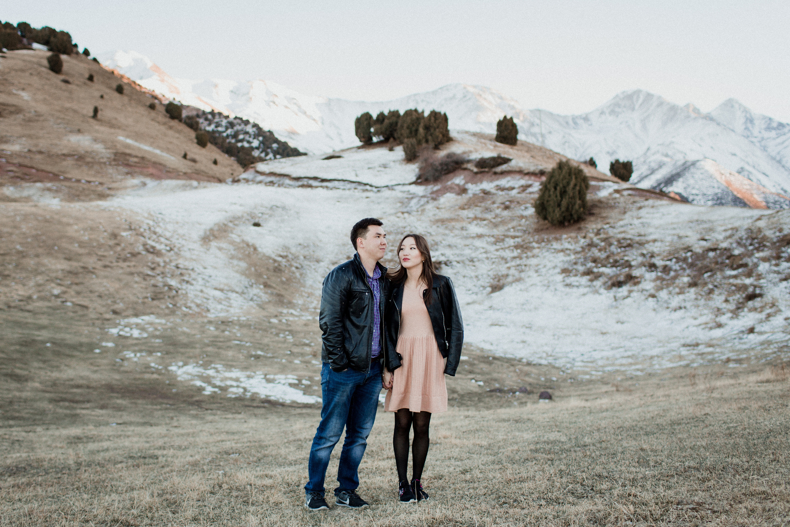 Фотосессия для двоих в ущелье Чункурчак. Фотограф в Бишкеке Оксана Шувалова