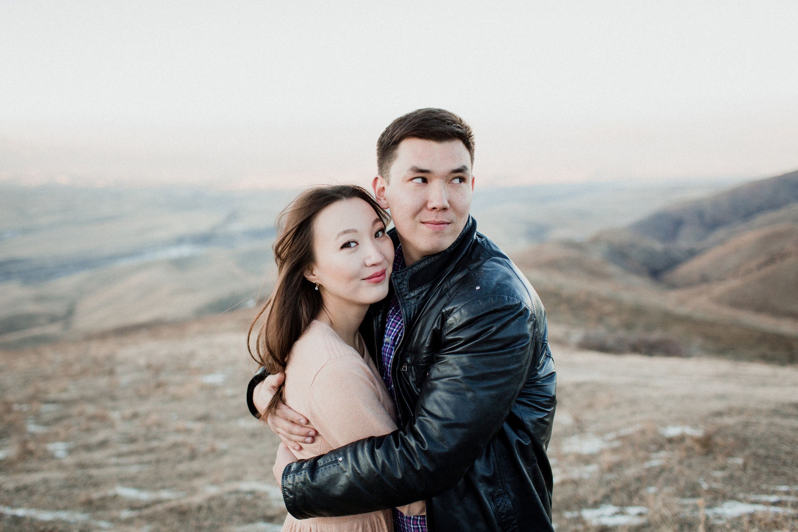 Фотосессия для двоих в ущелье Чункурчак. Фотограф в Бишкеке Оксана Шувалова