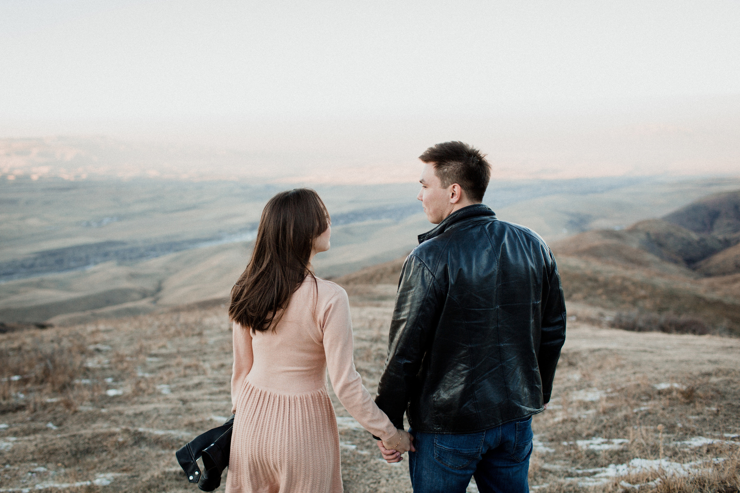 Фотосессия для двоих в ущелье Чункурчак. Фотограф в Бишкеке Оксана Шувалова