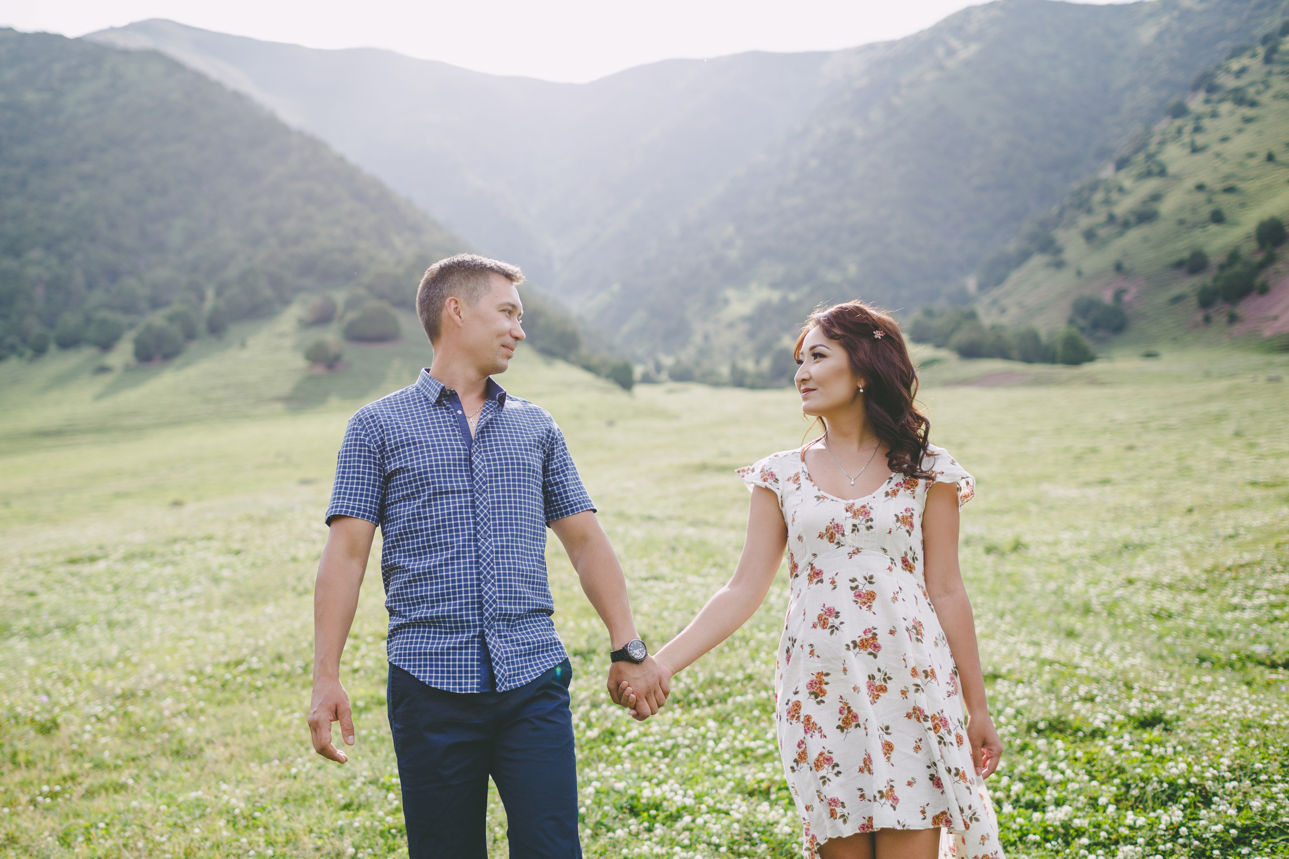 Фотосъемка для двоих в ущелье Чункурчак. Фотограф в Бишкеке Оксана Шувалова