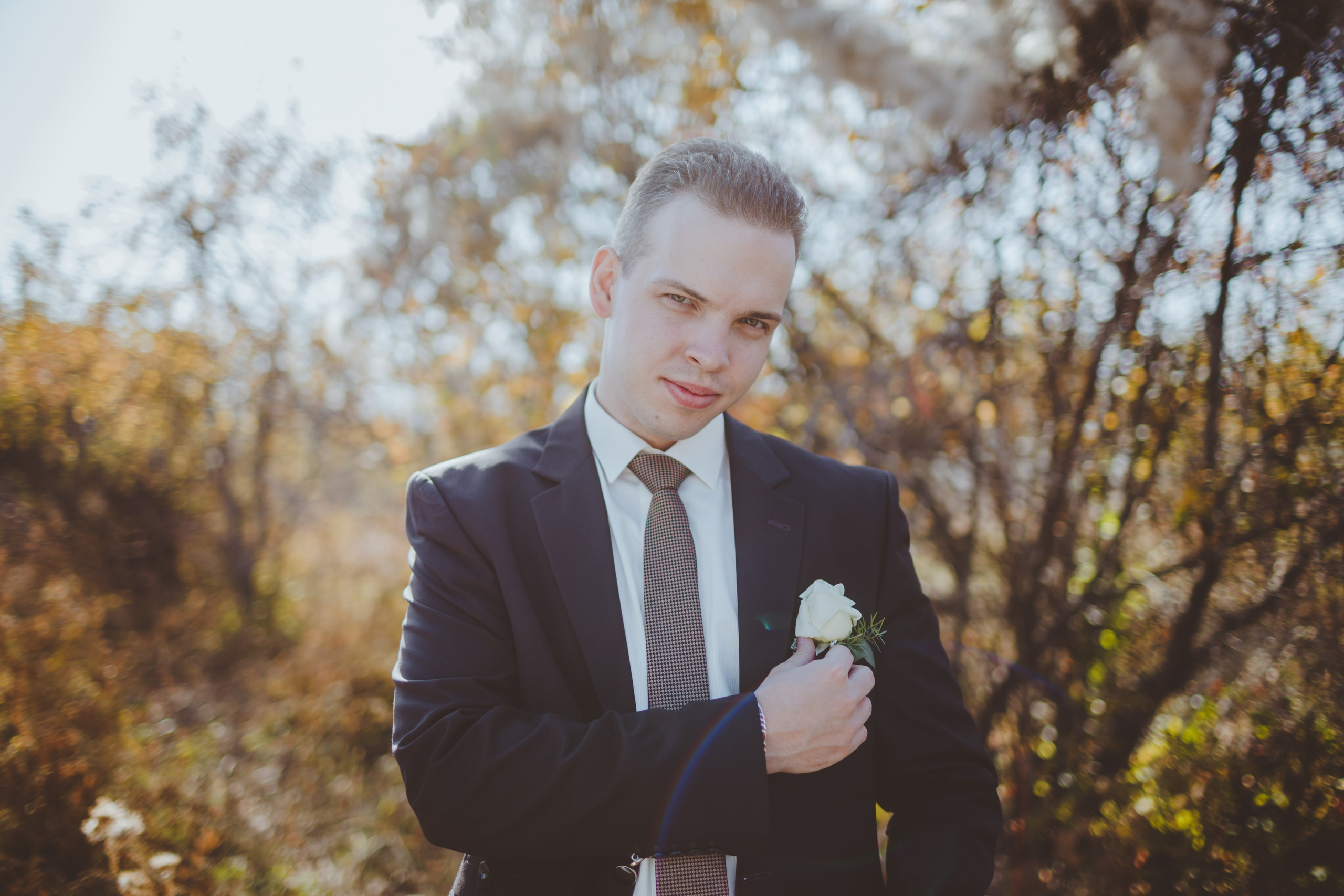 Свадебная фотосессия в яблоневом саду рядом с городом Бишкек. Фотограф в Бишкеке Оксана Шувалова