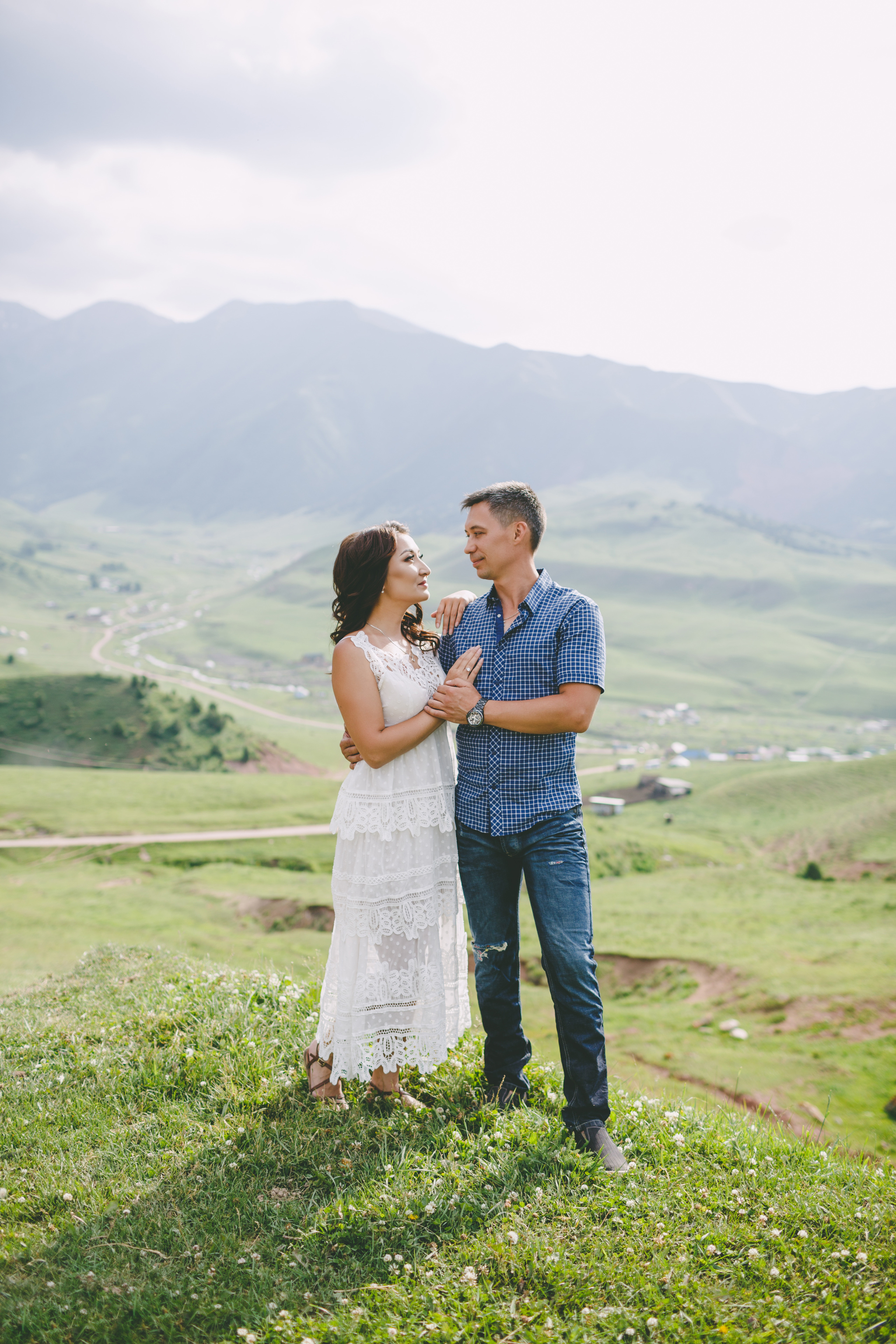 Фотосъемка для двоих в ущелье Чункурчак. Фотограф в Бишкеке Оксана Шувалова