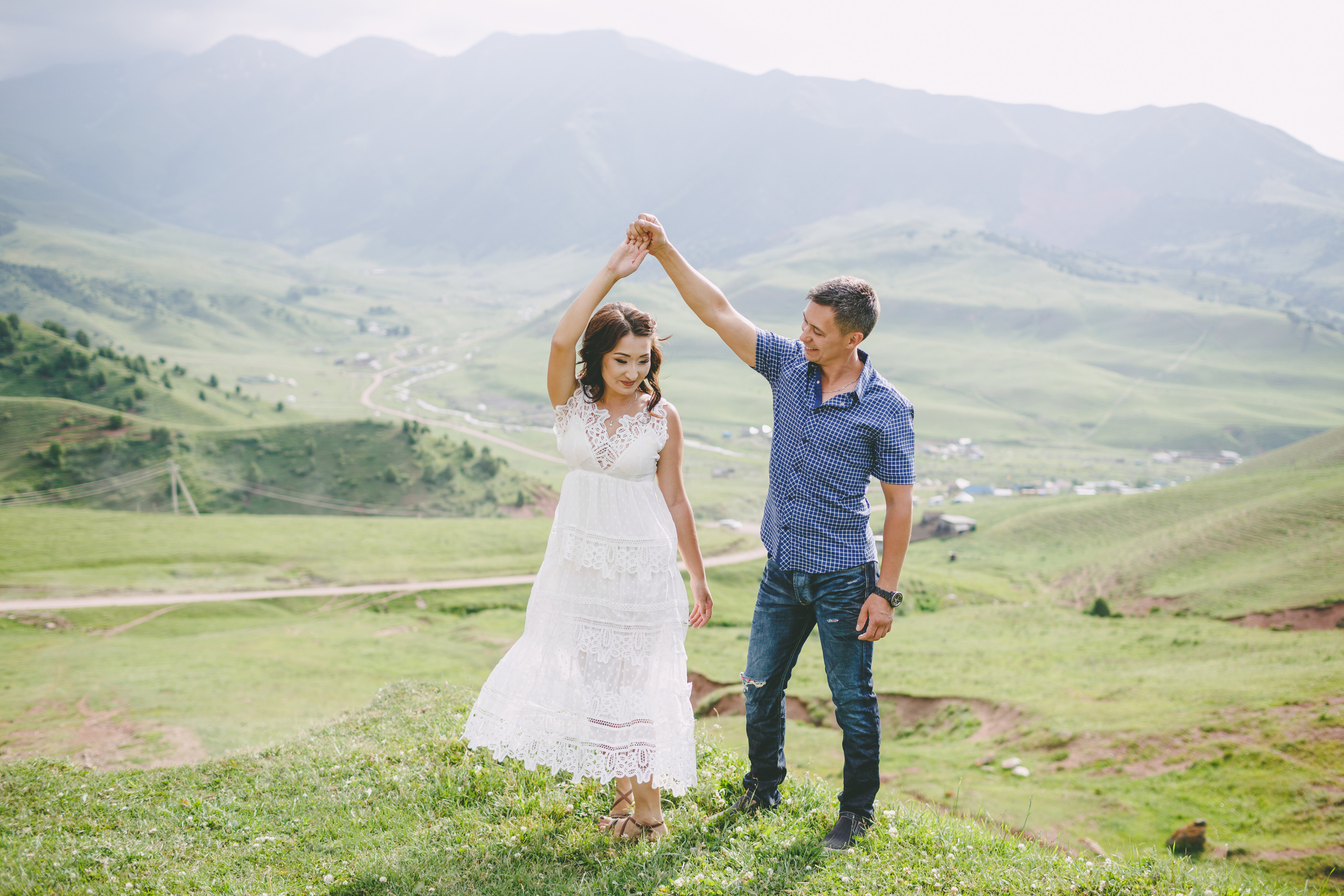 Фотосъемка для двоих в ущелье Чункурчак. Фотограф в Бишкеке Оксана Шувалова