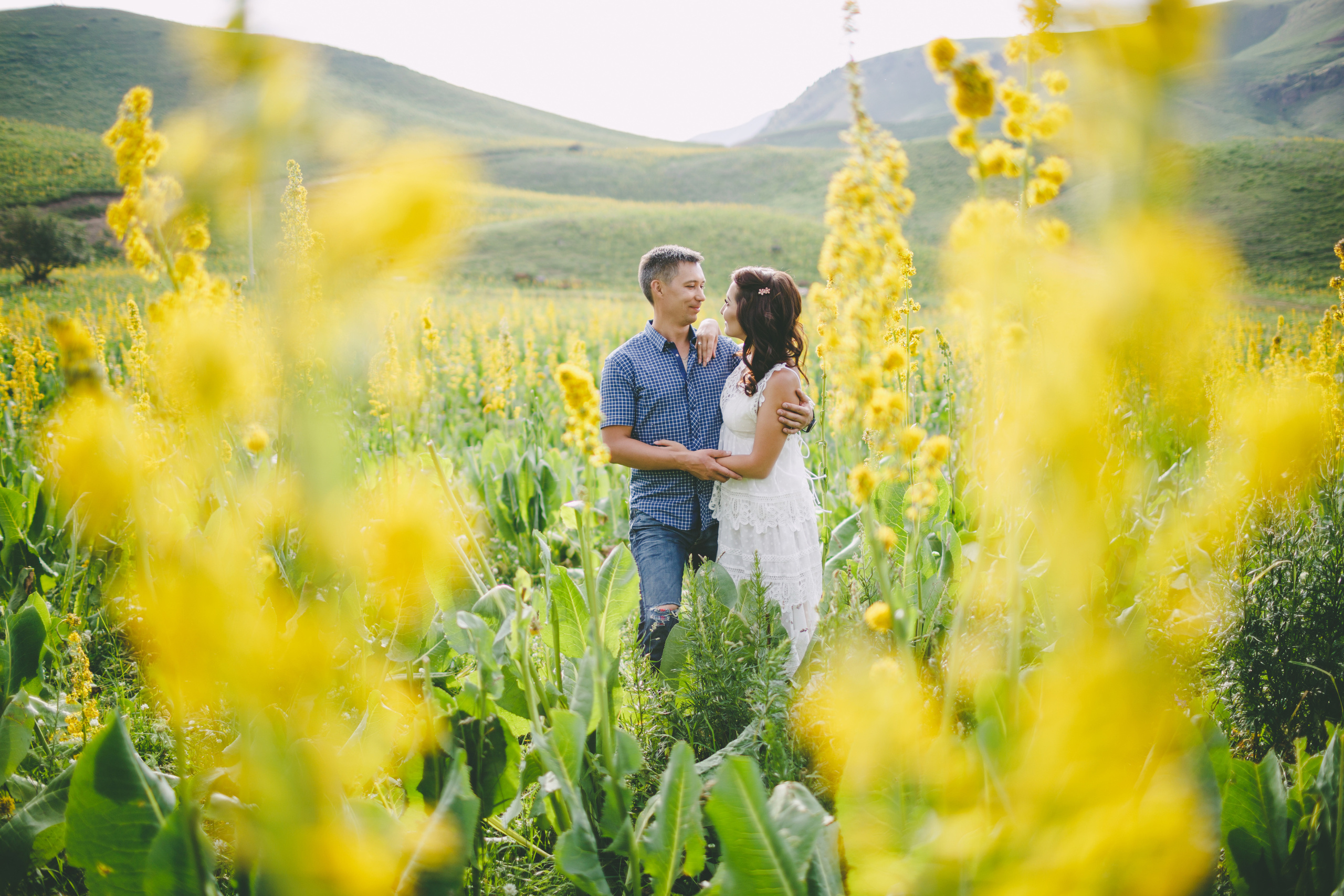 Фотосъемка для двоих в ущелье Чункурчак. Фотограф в Бишкеке Оксана Шувалова