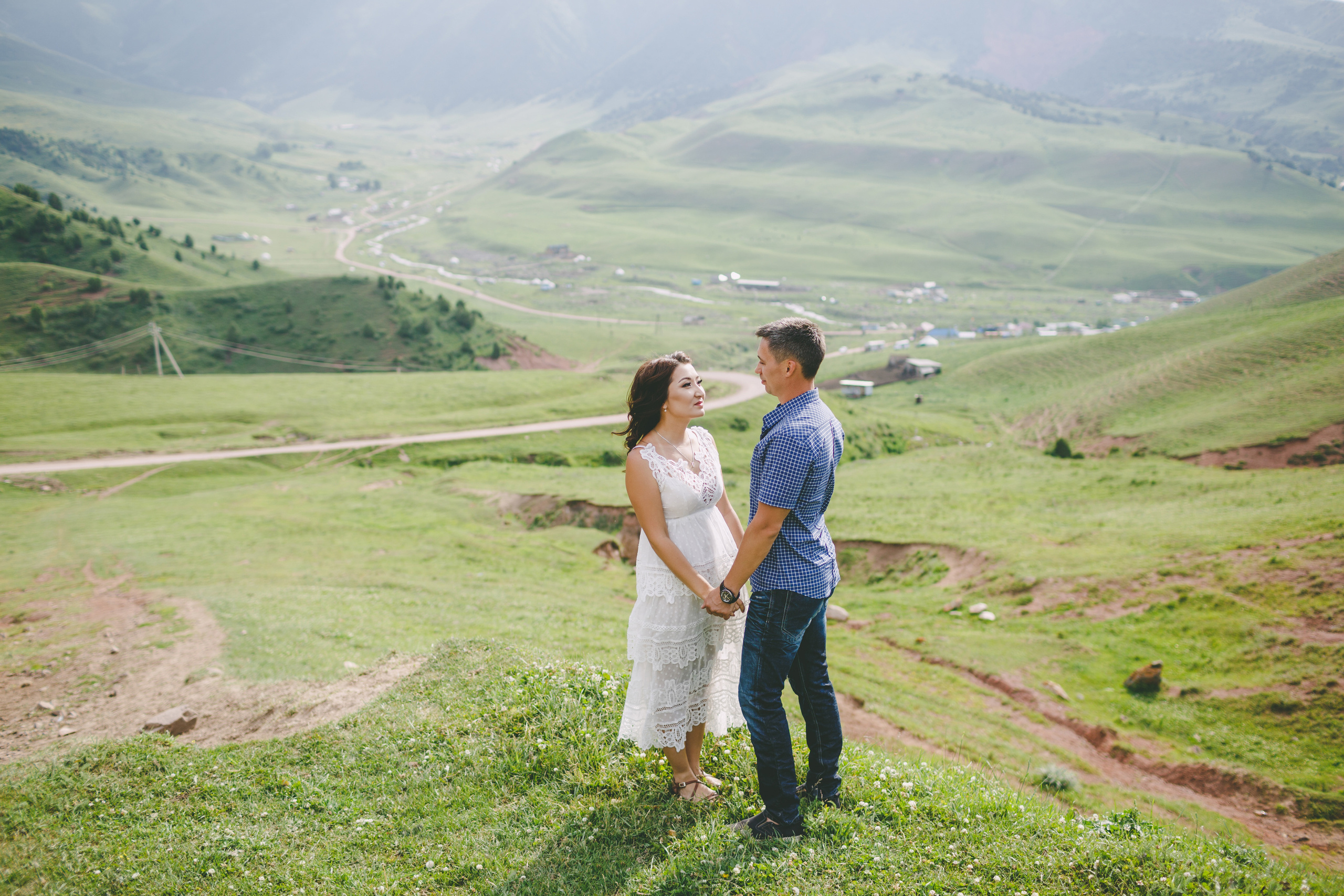 Фотосъемка для двоих в ущелье Чункурчак. Фотограф в Бишкеке Оксана Шувалова