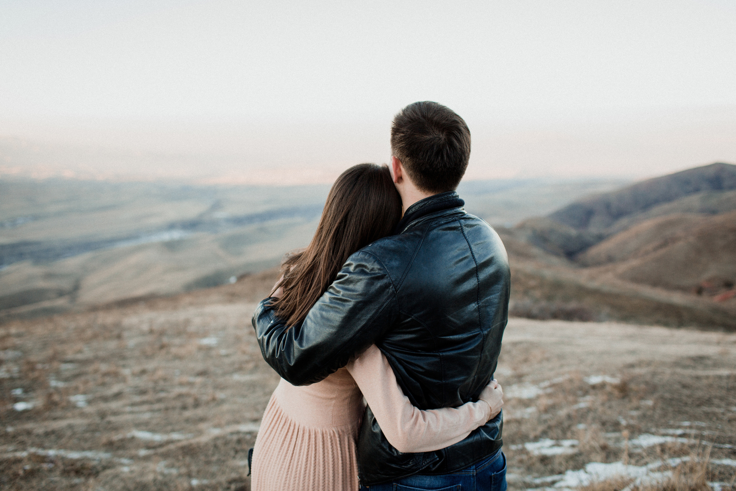 Фотосессия для двоих в ущелье Чункурчак. Фотограф в Бишкеке Оксана Шувалова