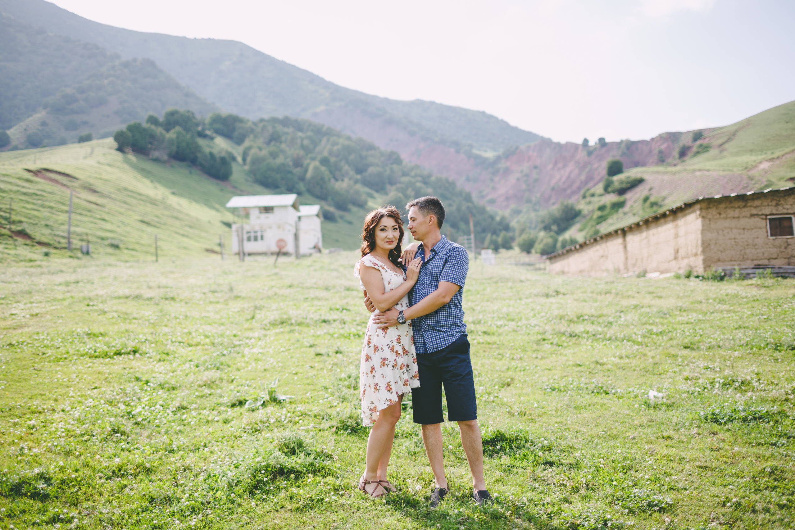 Фотосъемка для двоих в ущелье Чункурчак. Фотограф в Бишкеке Оксана Шувалова