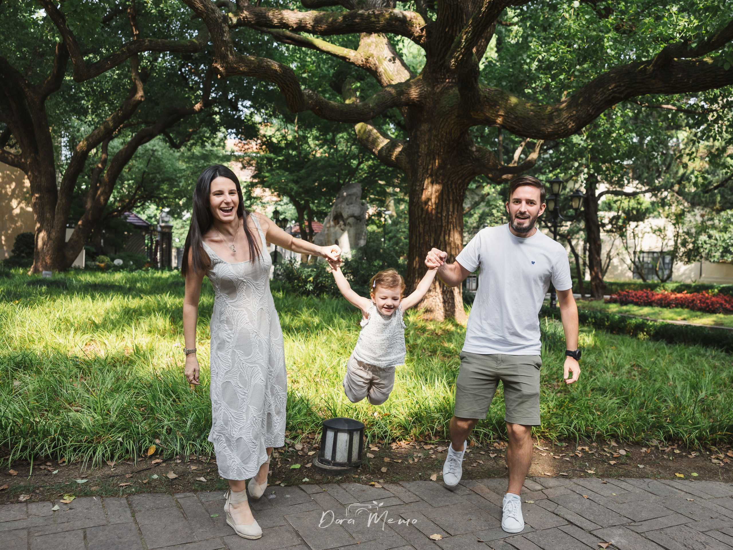 A Spanish Family of Six in Shanghai | Shanghai Family Photographer