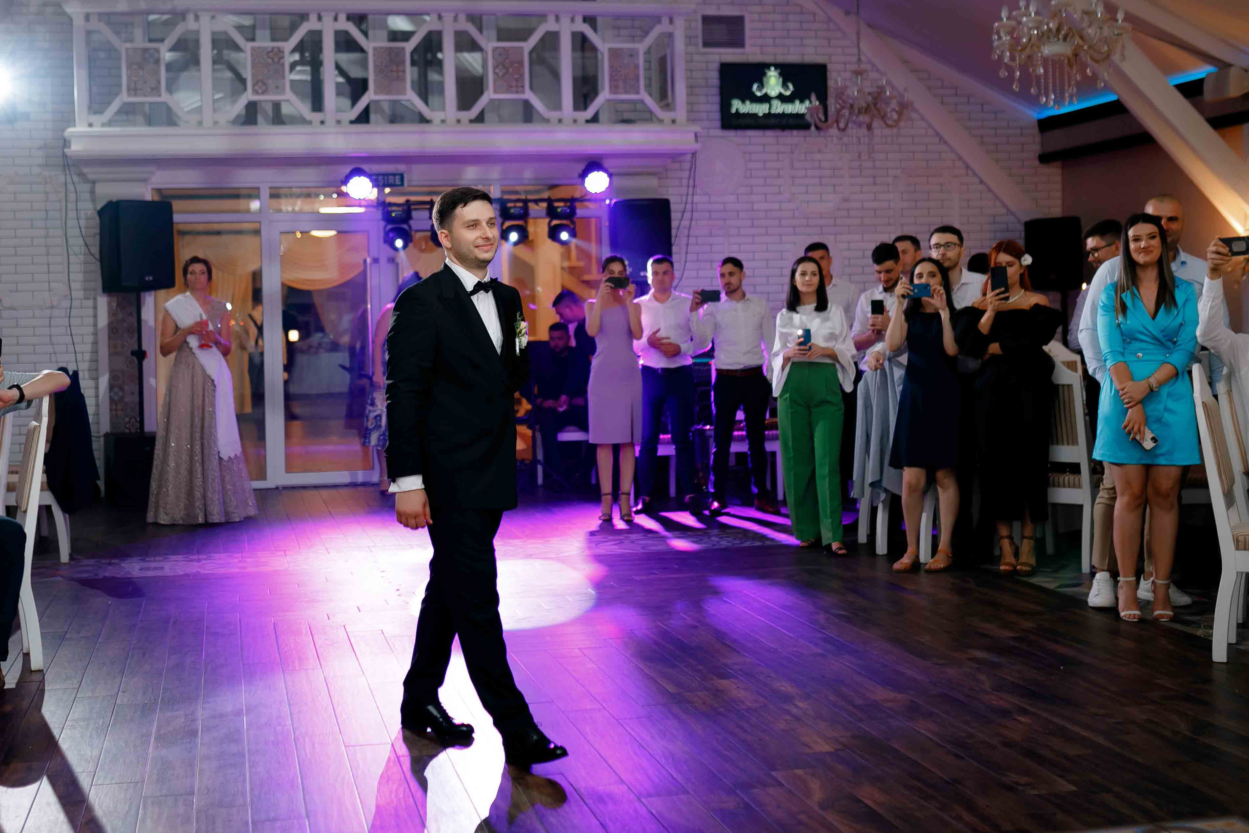 Petru & Sorina. Photographer in Dublin, Pavel