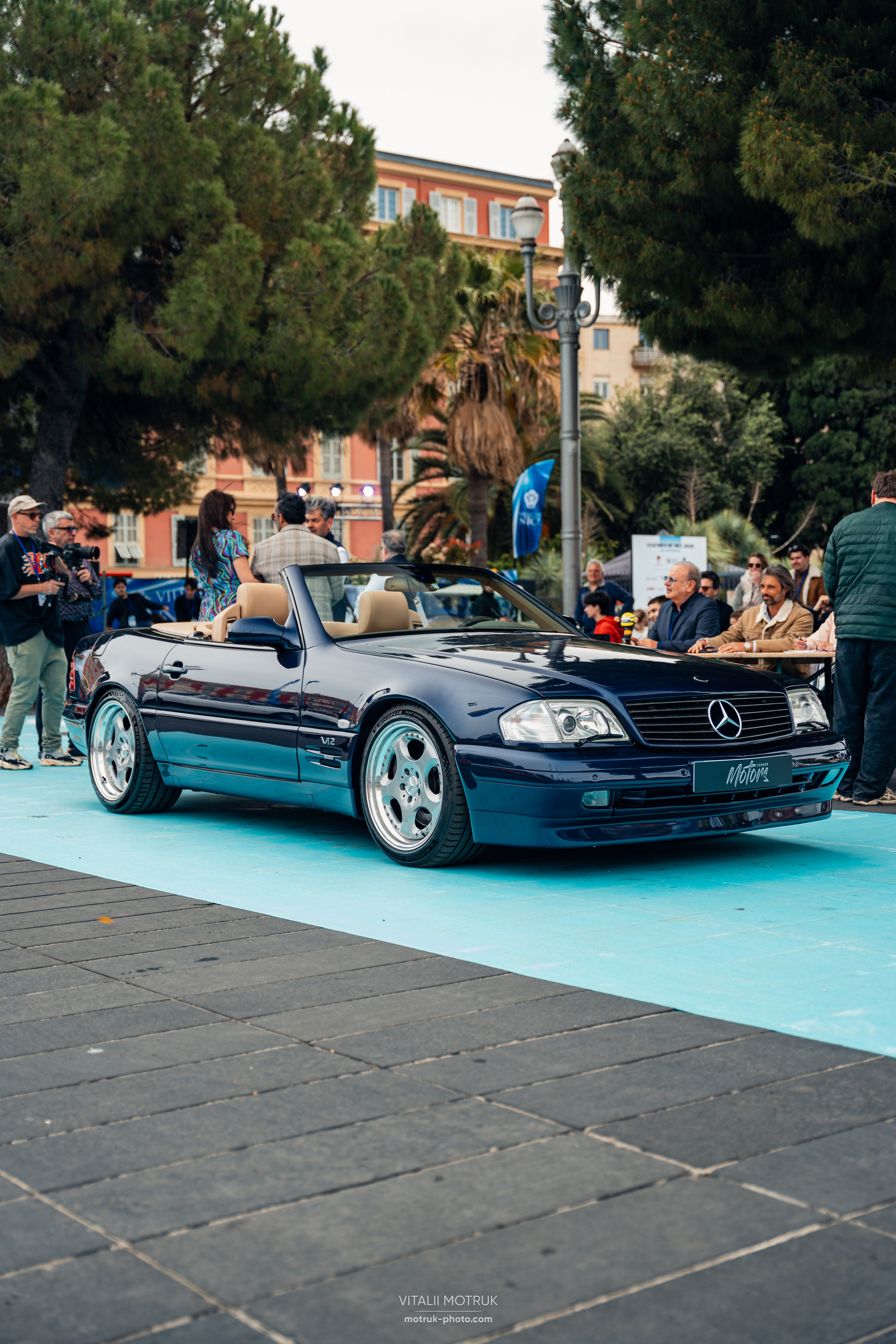 Legends de Nice. Photographe de voitures à Paris — Vitalii Motruk