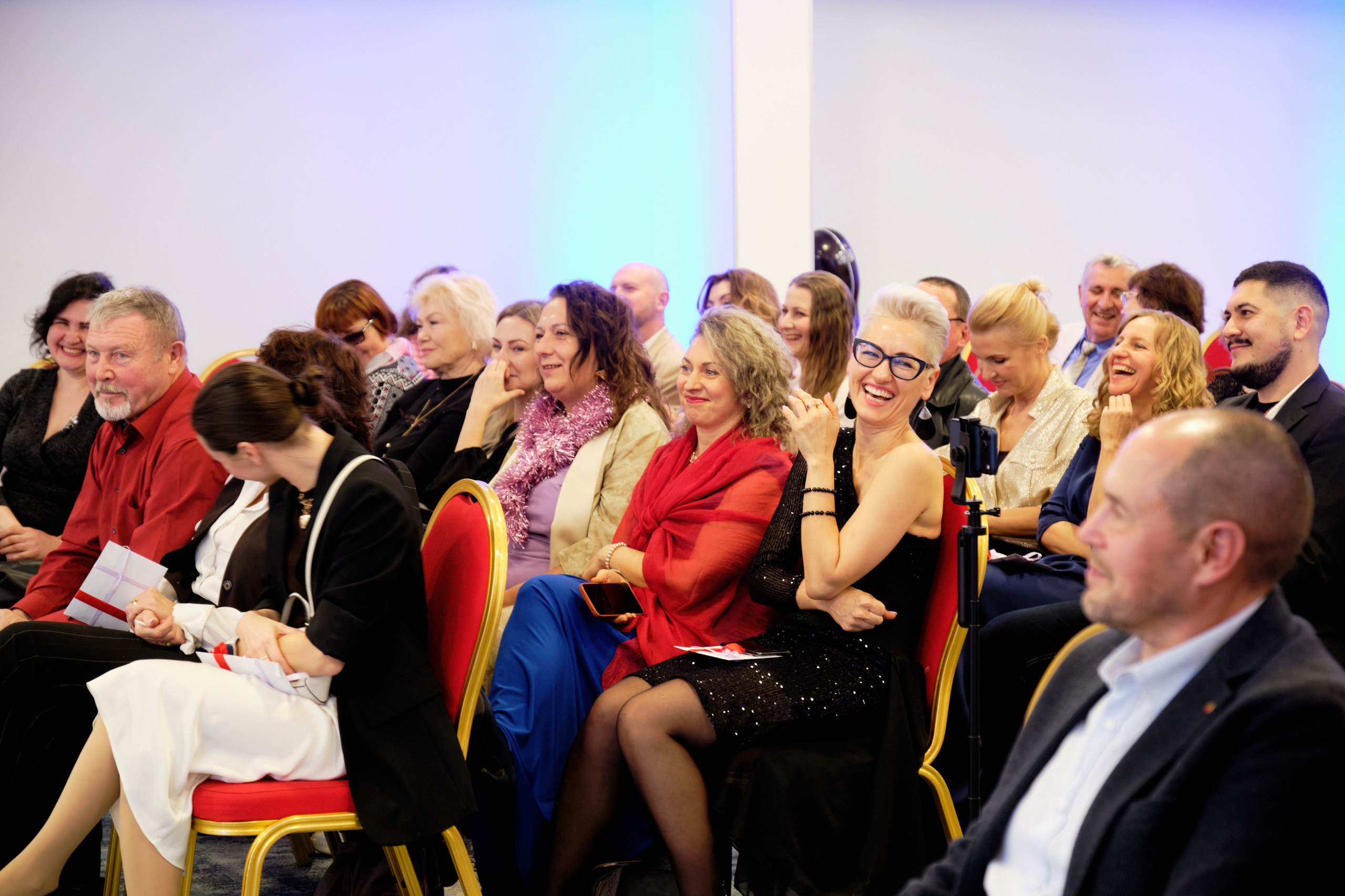 Фоторепортаж з благодійного Новорічного балу у Чорногорії. Портретний фотограф Альона Новгородцева