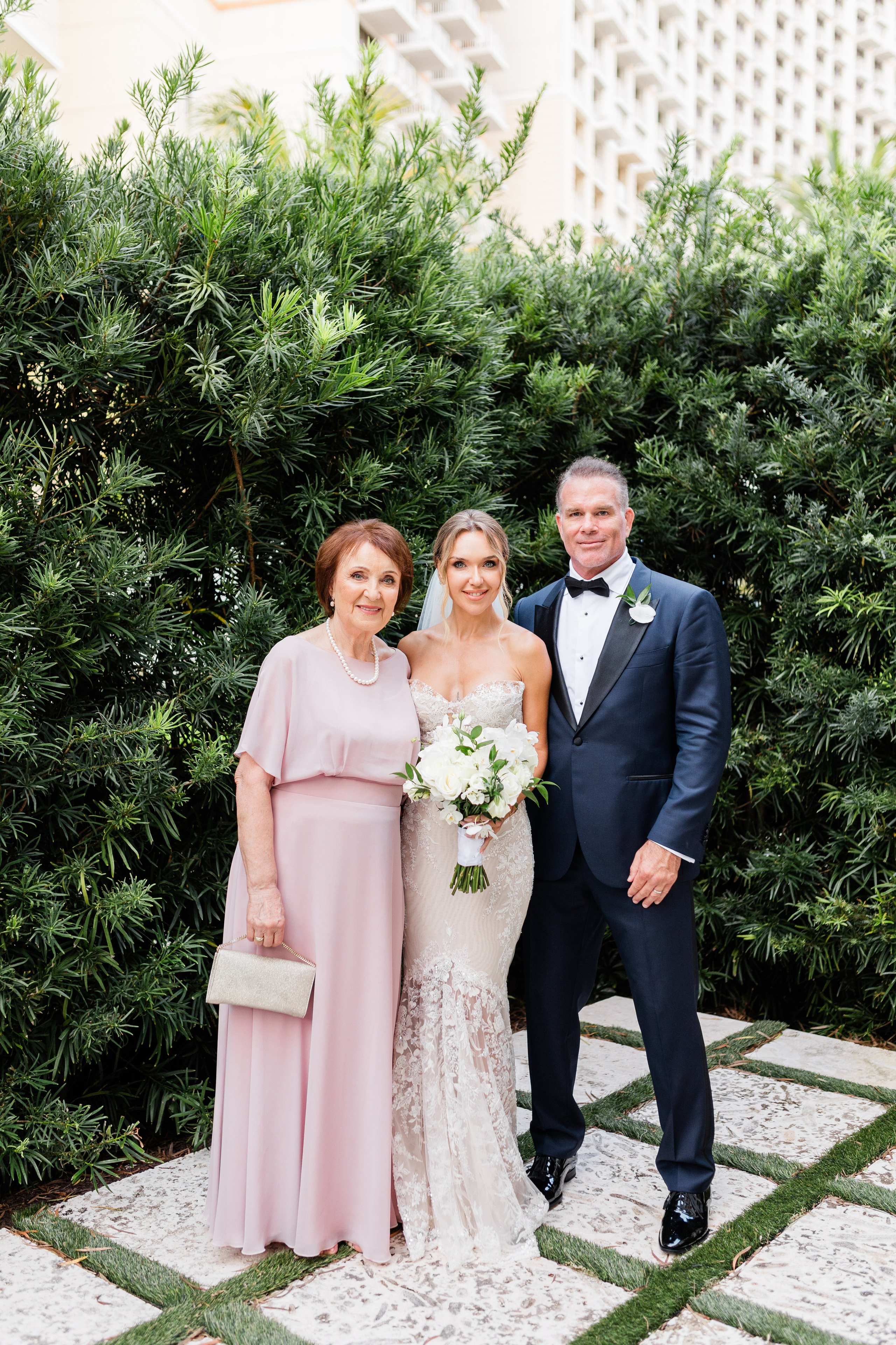 Diana and Filippe Bahamas Wedding. Family and Event photographer in Homestead and Miami areas of Florida