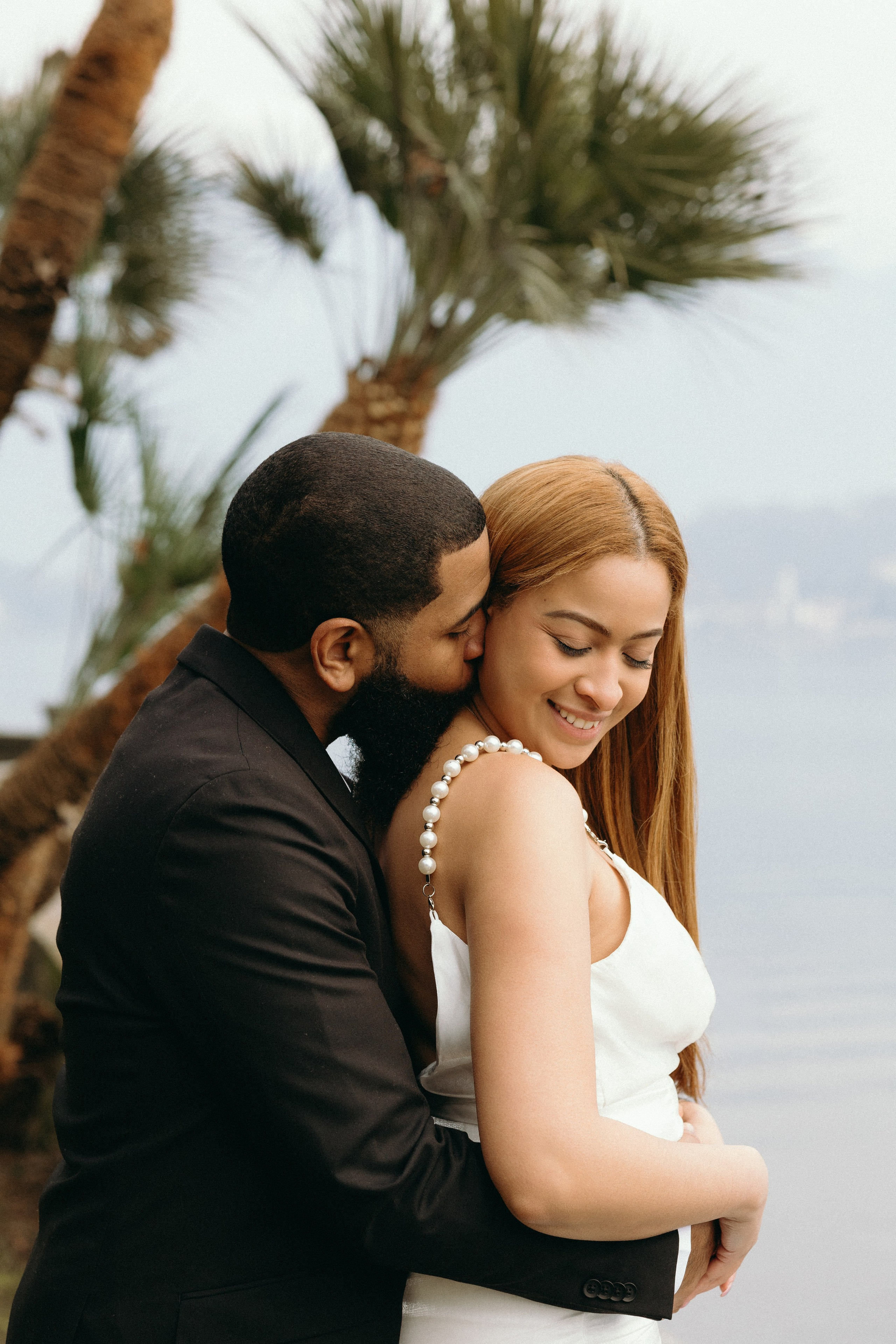 Lake Como Elopement | Sneak Peek. Wedding photographer in Italy