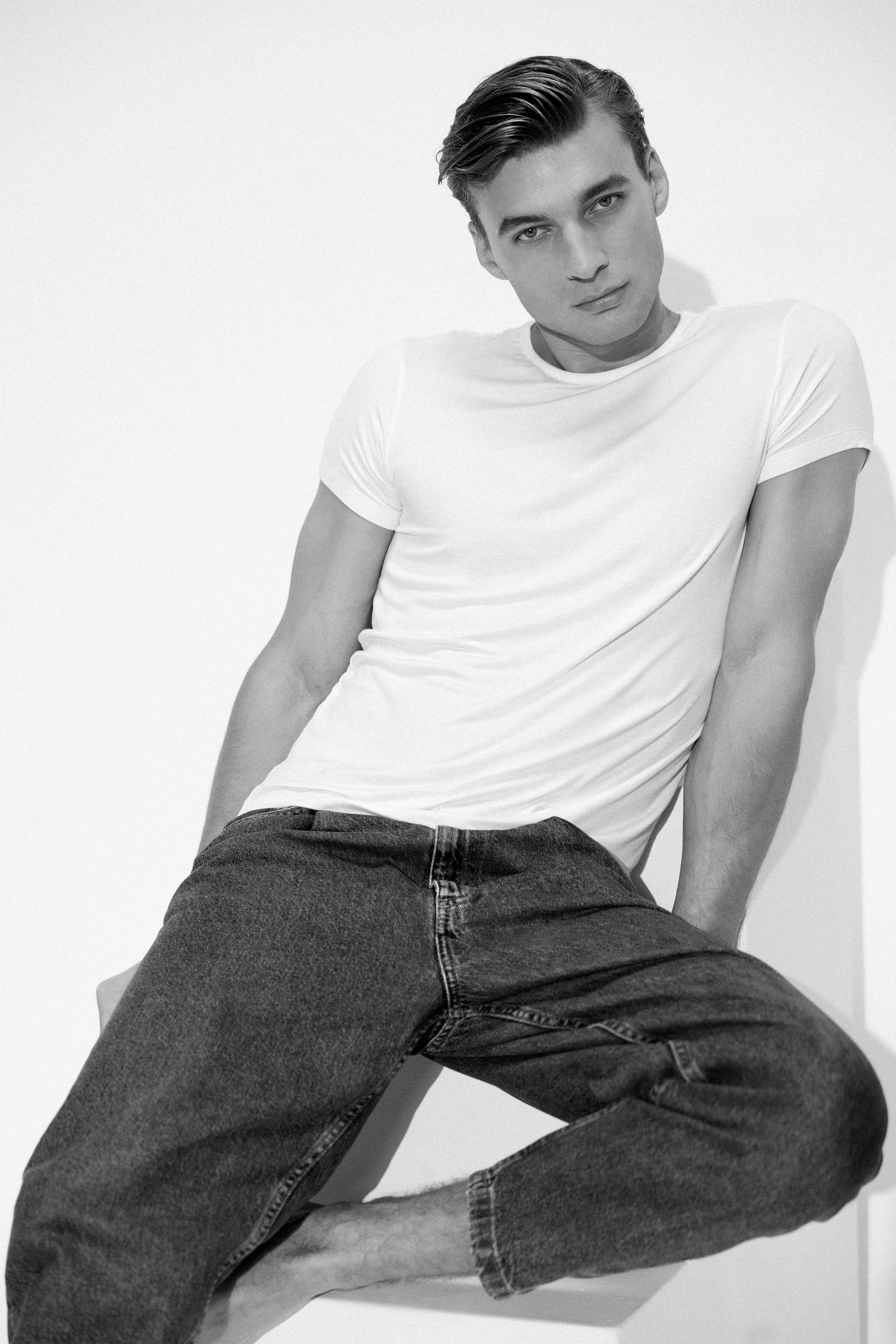 LOOK BOOK / KAE BRAND. Female Photographer in Dubai