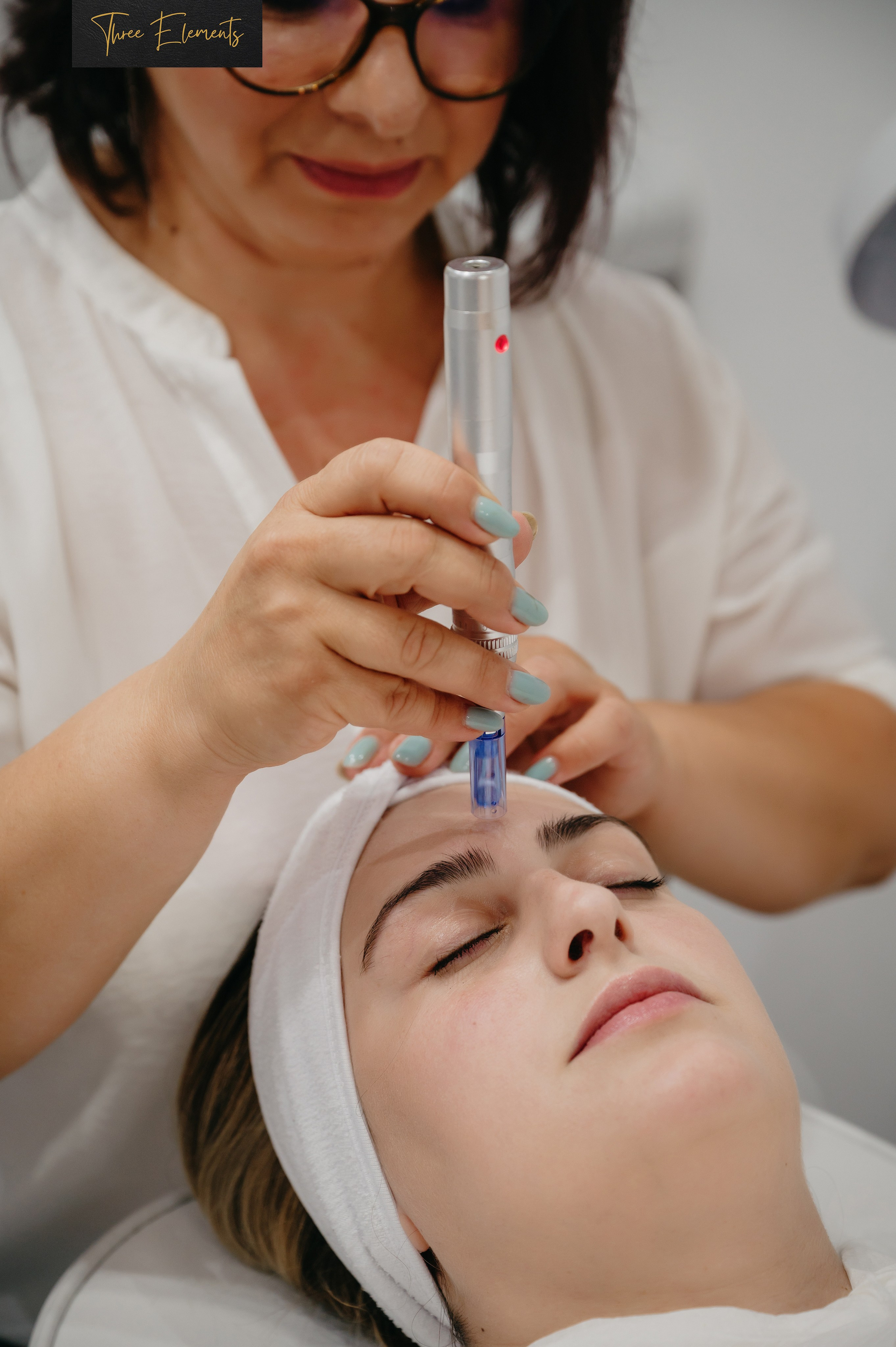 Three Elements. Laurentiu Stefan StoryTeller