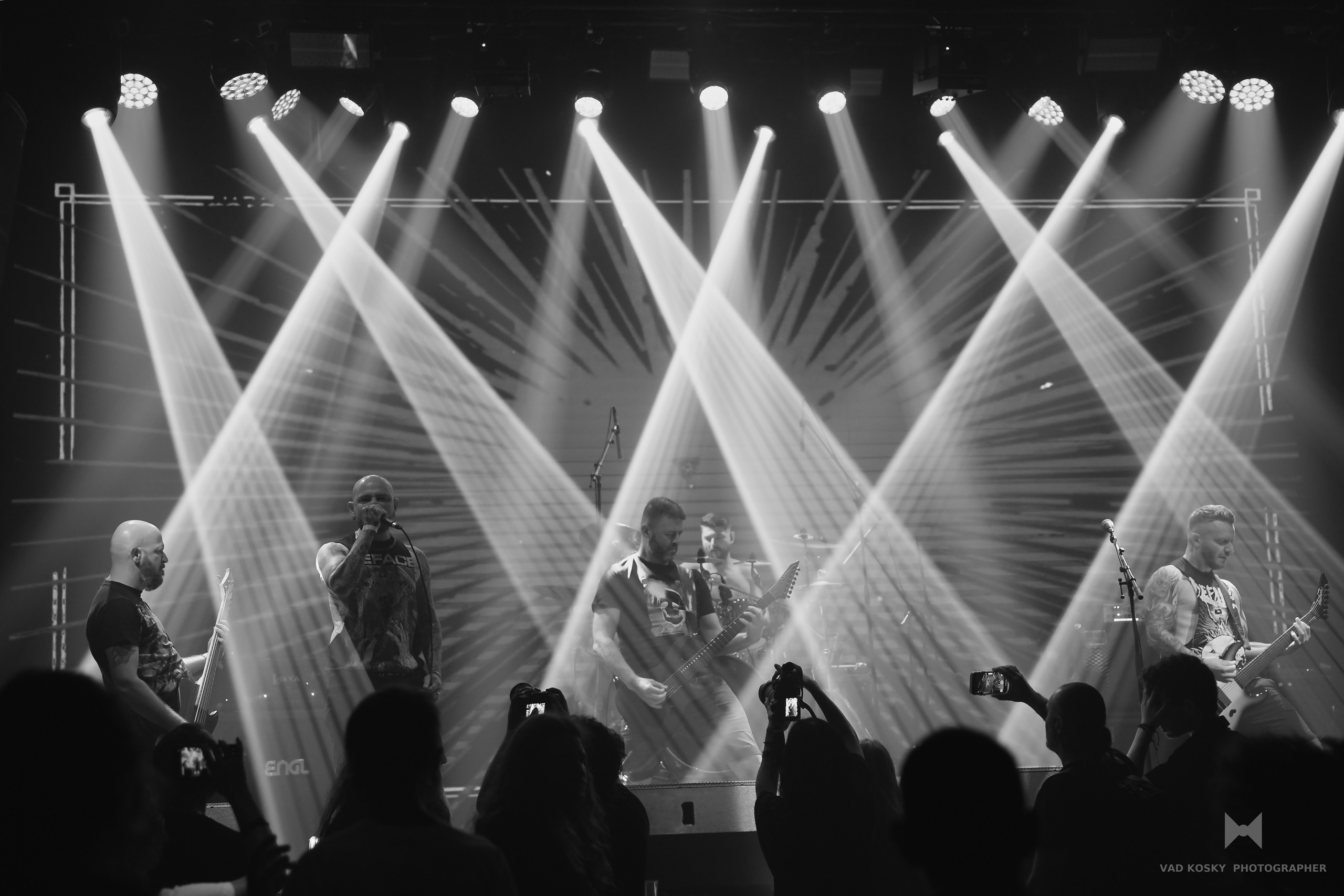 Deface -"Gagarin " TLV 16.08.25. Vad Kosky Photographer