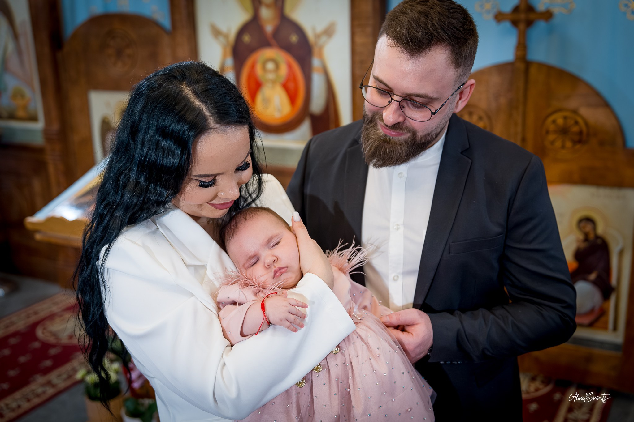 Fotograf Botez Roman Danemarca la biserica romaneasca din Agerbæk| Alex Events. AlexEvents Fotograf / Videograf de evenimente Danemarca DK Horsens, Arhus, Odense, Vejle.Nunta, botez, foto-studio