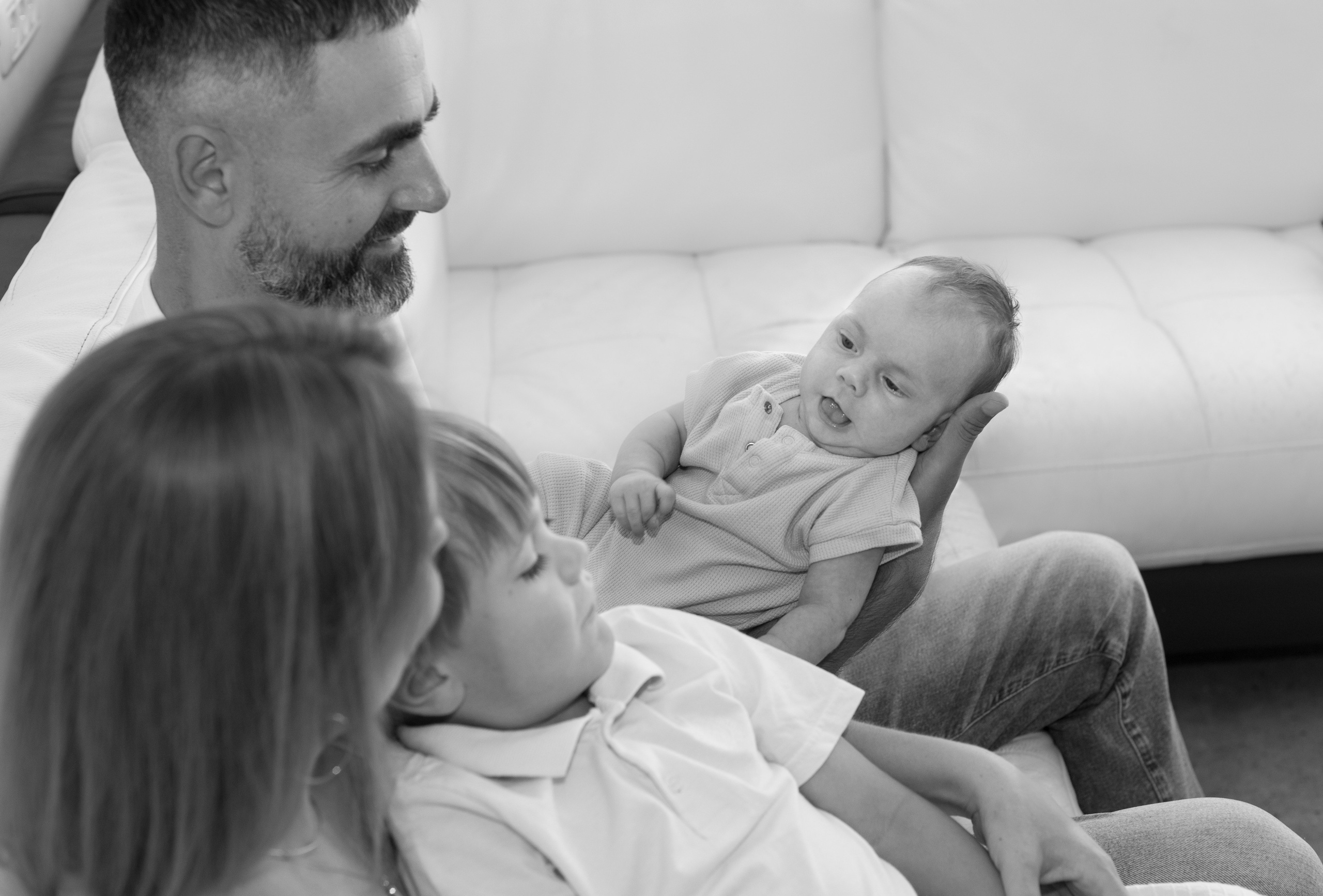 Катя, Андрей Мирон и Лео. Визуальный брендинг