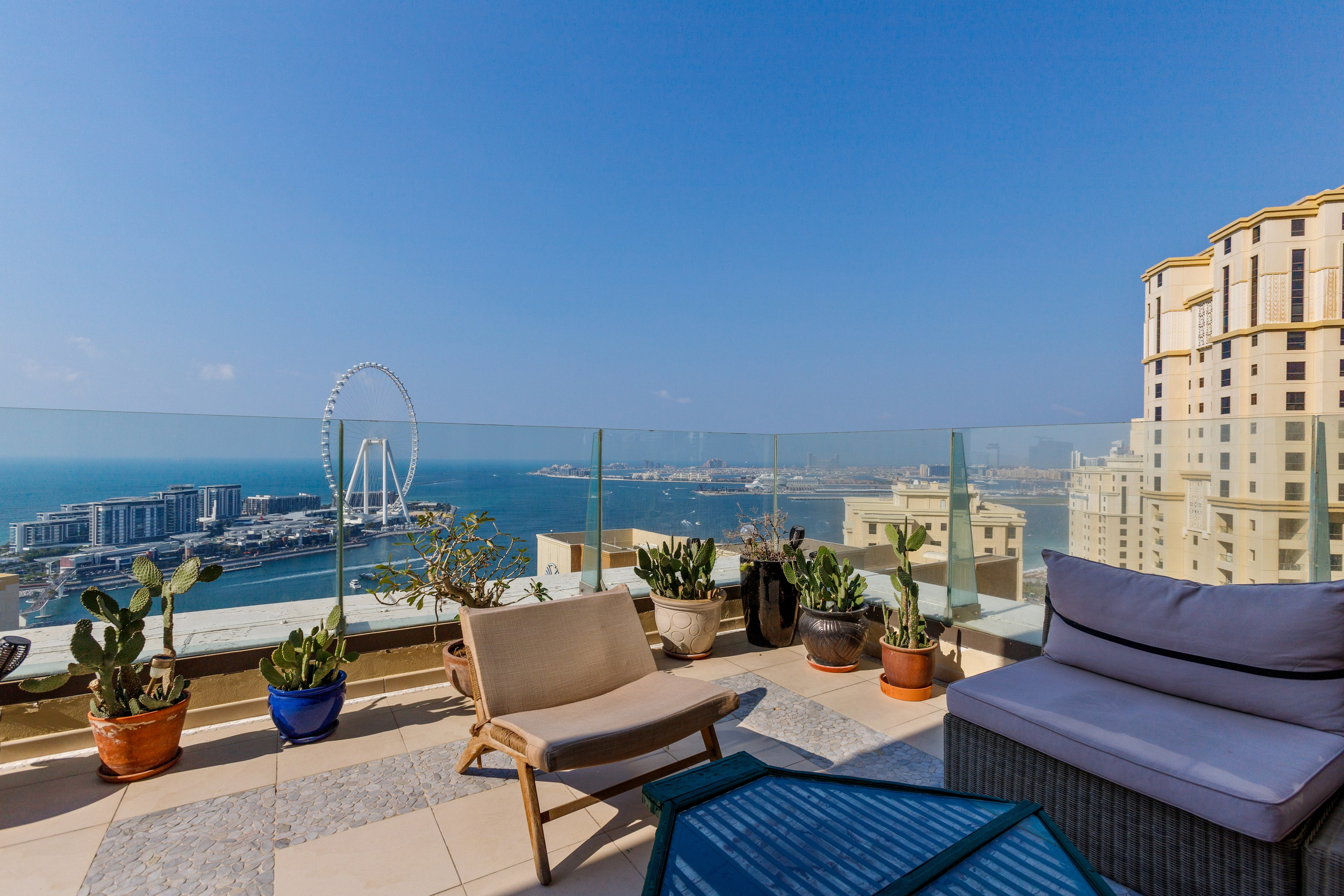 Shams, Jumeirah Beach Residence. Samy Mar Boy │Portrait, Automotive and Real Estate Photographer