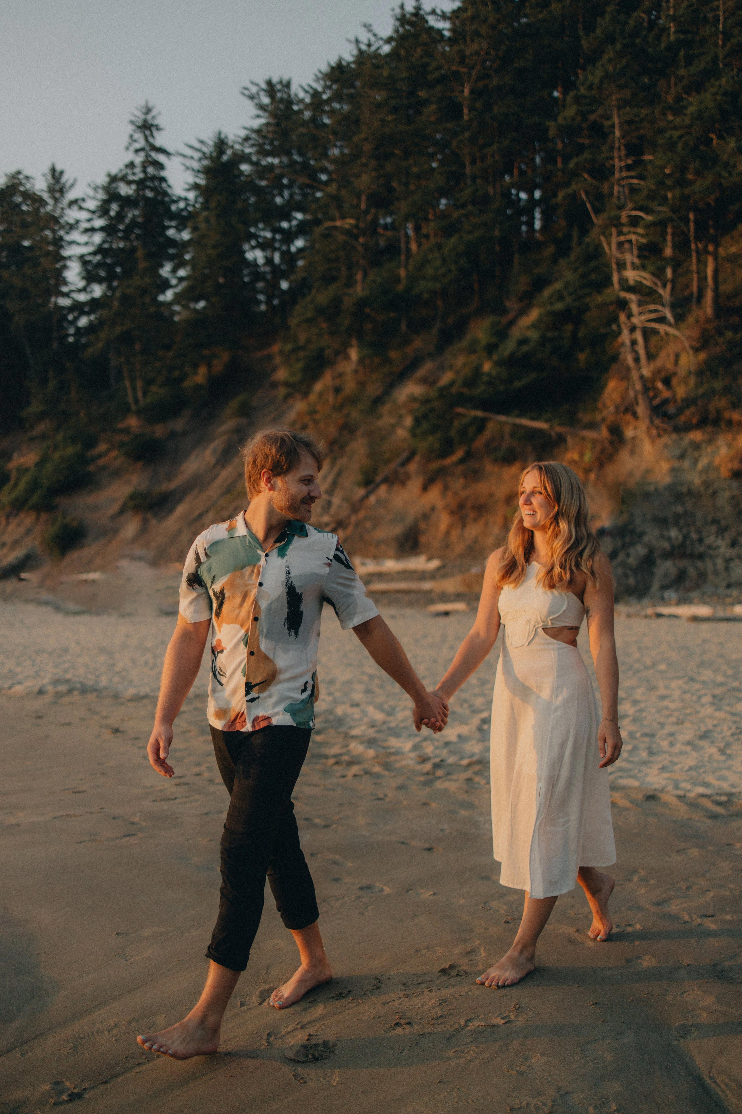 Engagement Photography at Cannon Beach | Jessie & Isaac's Session by Georgy Shishkin | Capturing Moments in Portland, Seattle, Bend & Oregon. Capturing Love in the Heart of the Pacific Northwes