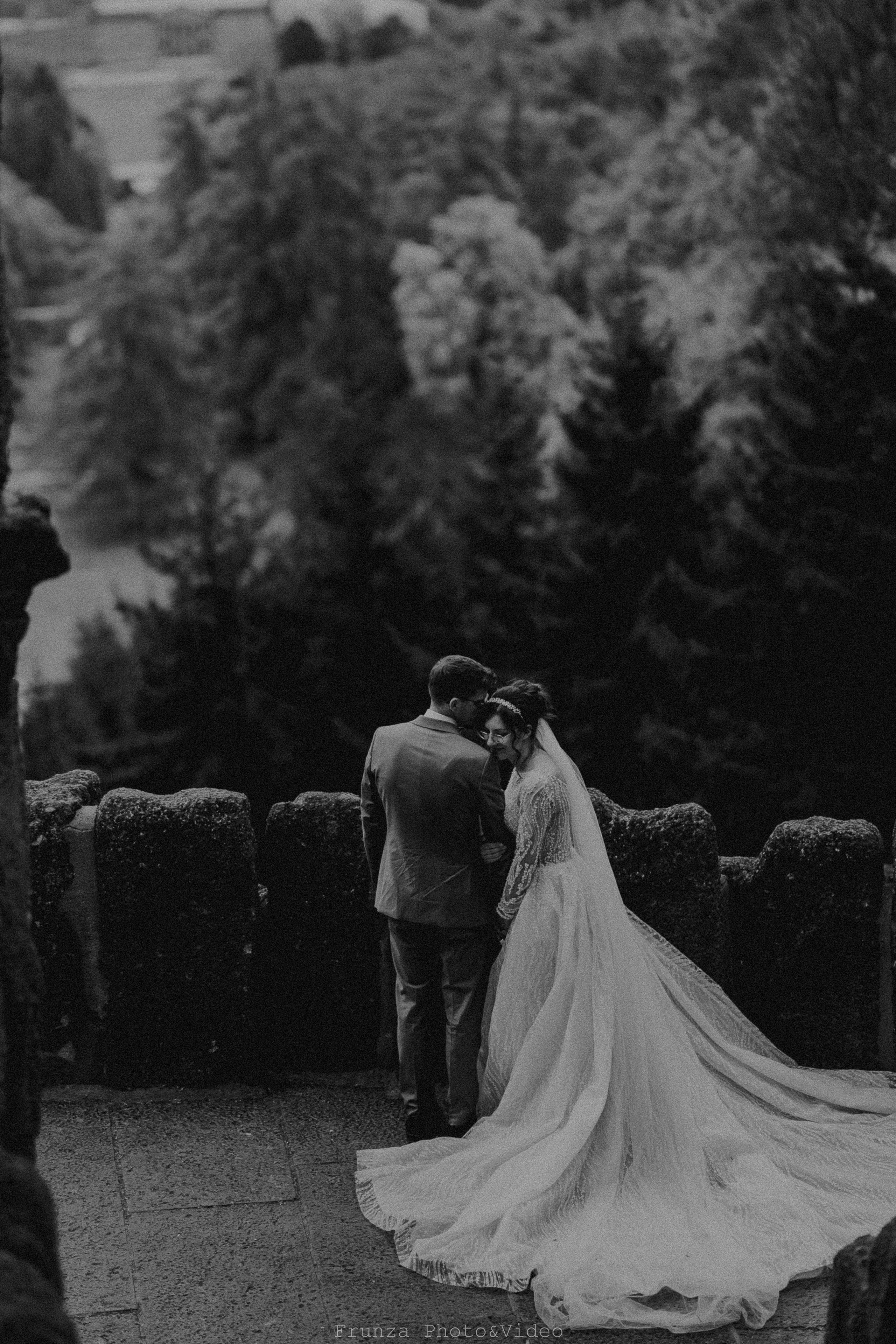 Diana & Cristian / Trash the dress. Foto / Video nunta Deva, Hunedoara