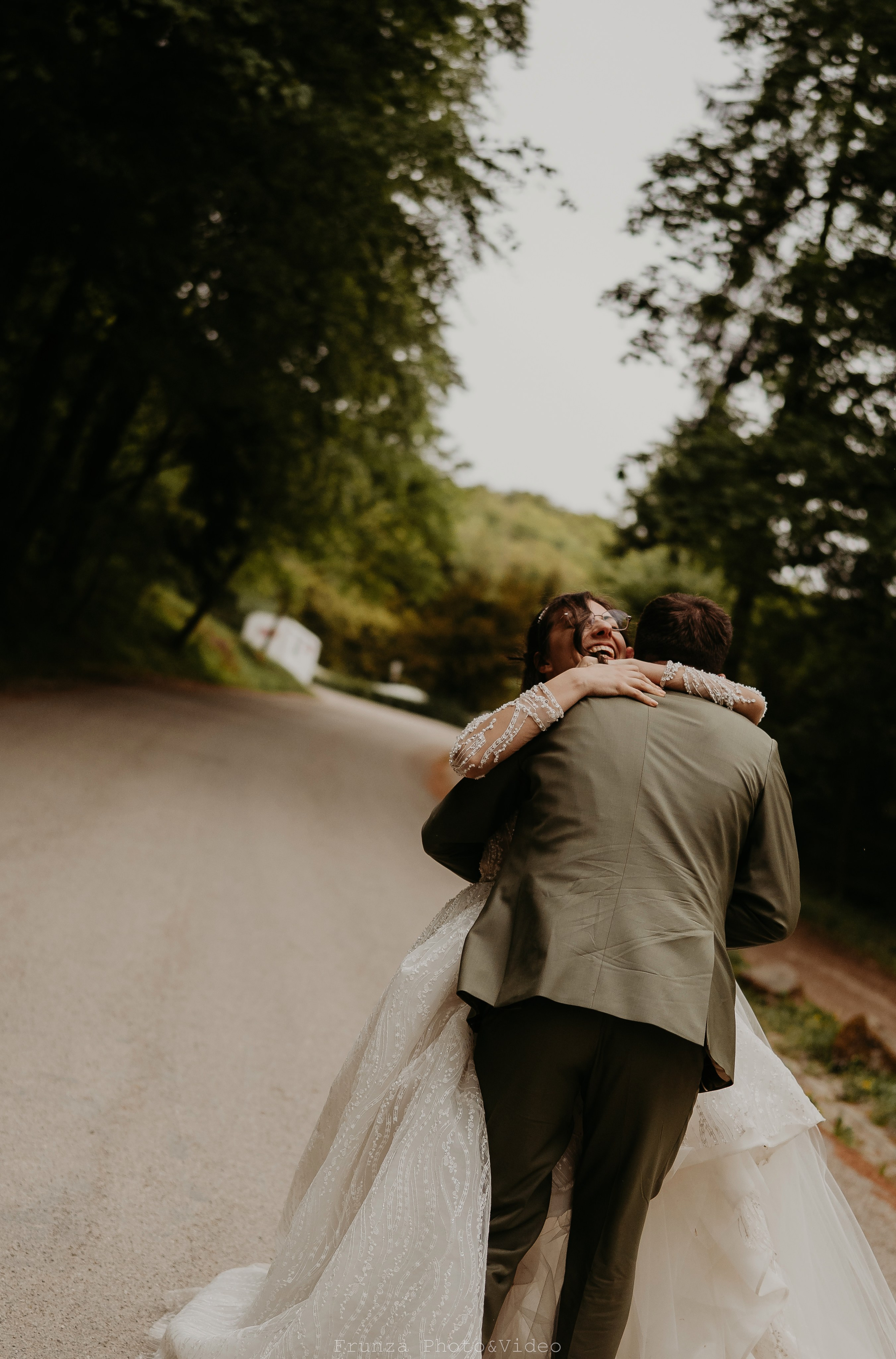 Diana & Cristian / Trash the dress. Foto / Video nunta Deva, Hunedoara