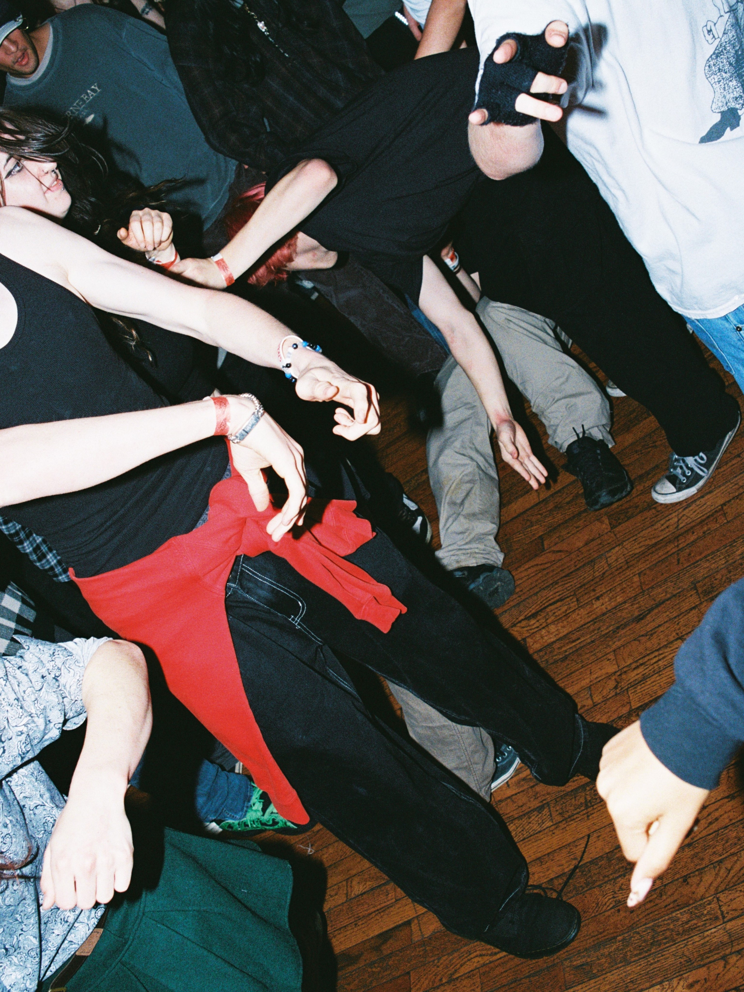 MUSIC AND EVENT. 35mm Photography by Brad Zgonena based in Chicago, IL