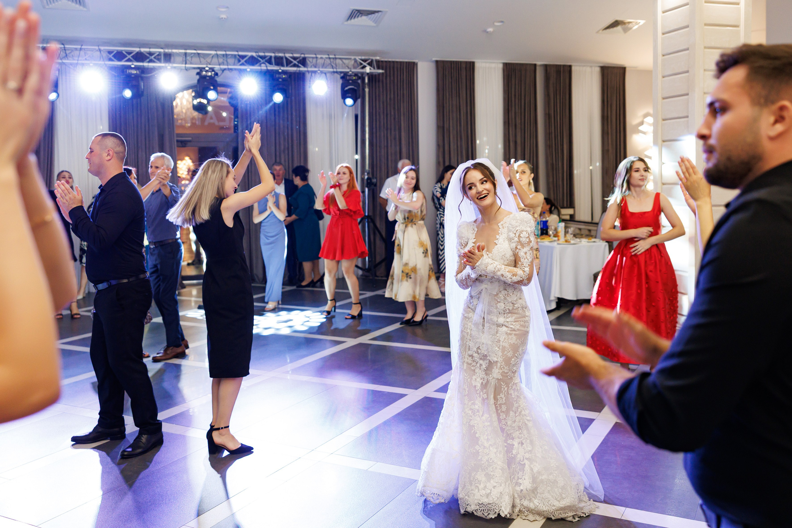 Fotograf nunta chisinau. Dinu Malancea. Dinumalancea.com — fotograf de nunta si familie. Moldova, Romania, UE