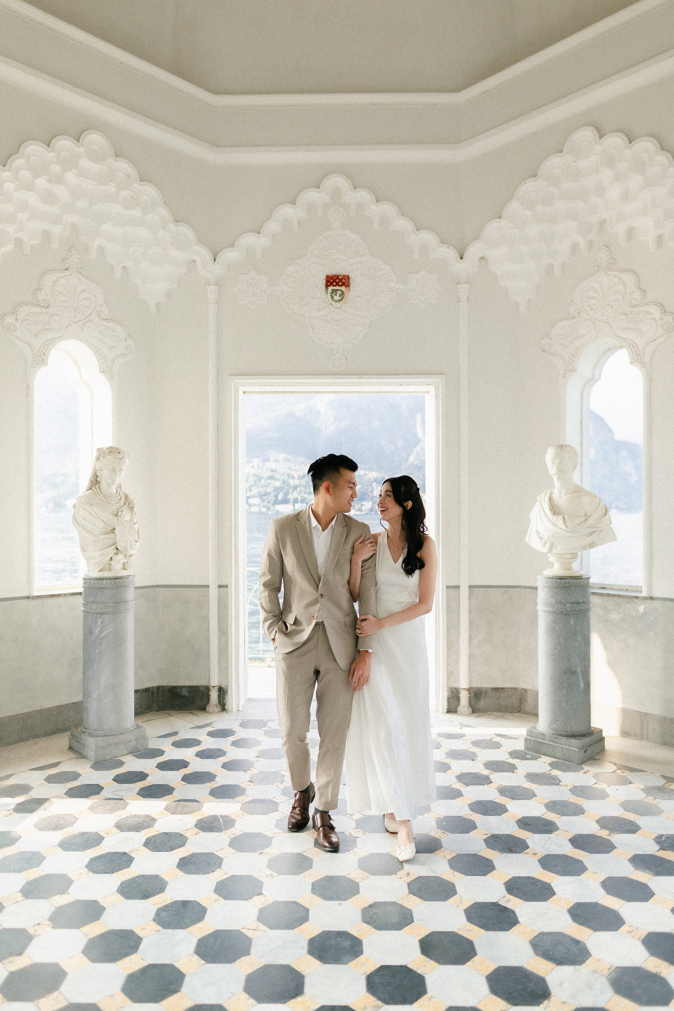 Elopement on Lake Como — Intimate Wedding Photography by Anna Linnik. Photographer in Italy Anna Linnik