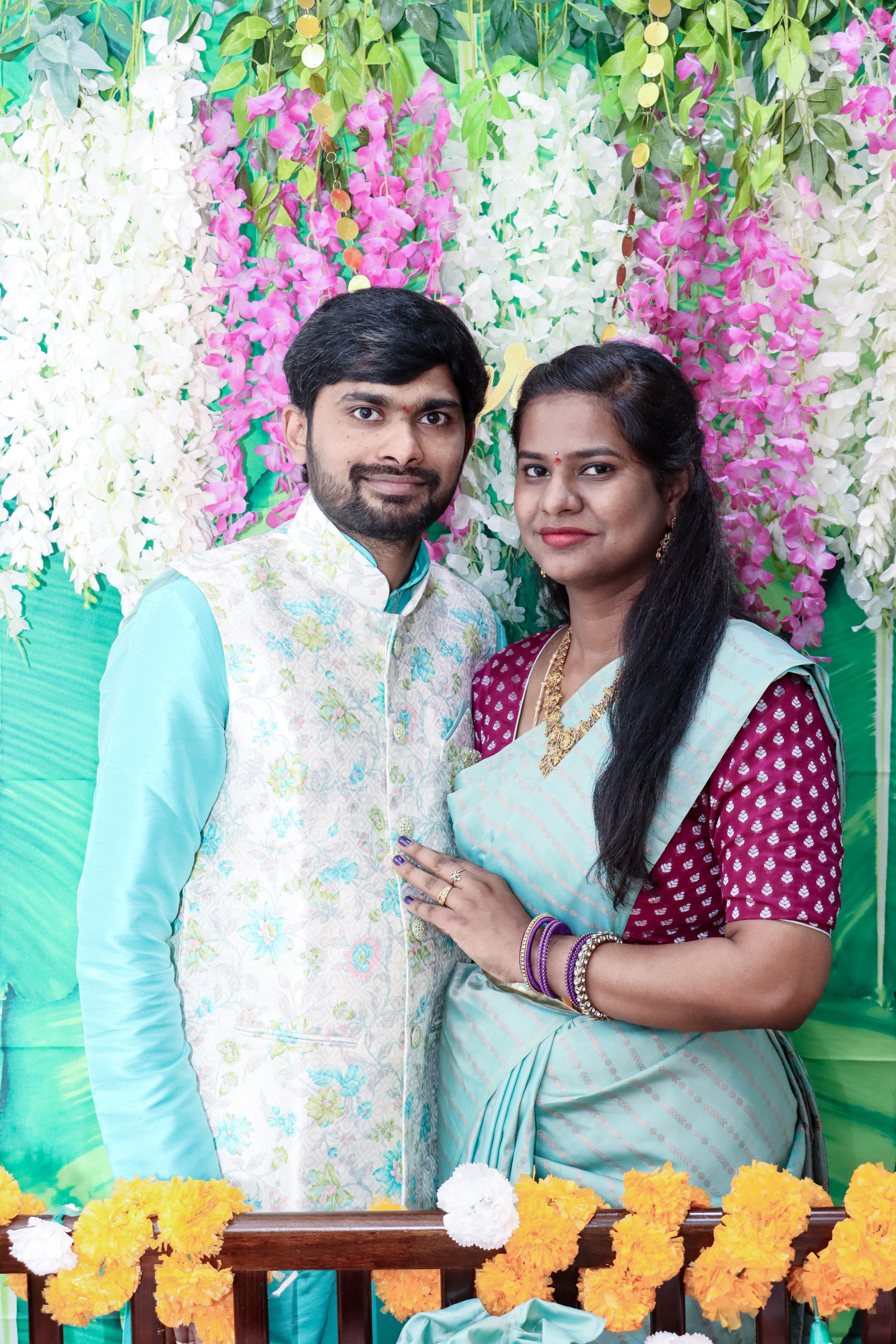 21st Ceremony. MHCreative is family-oriented photographer based in SYDNEY