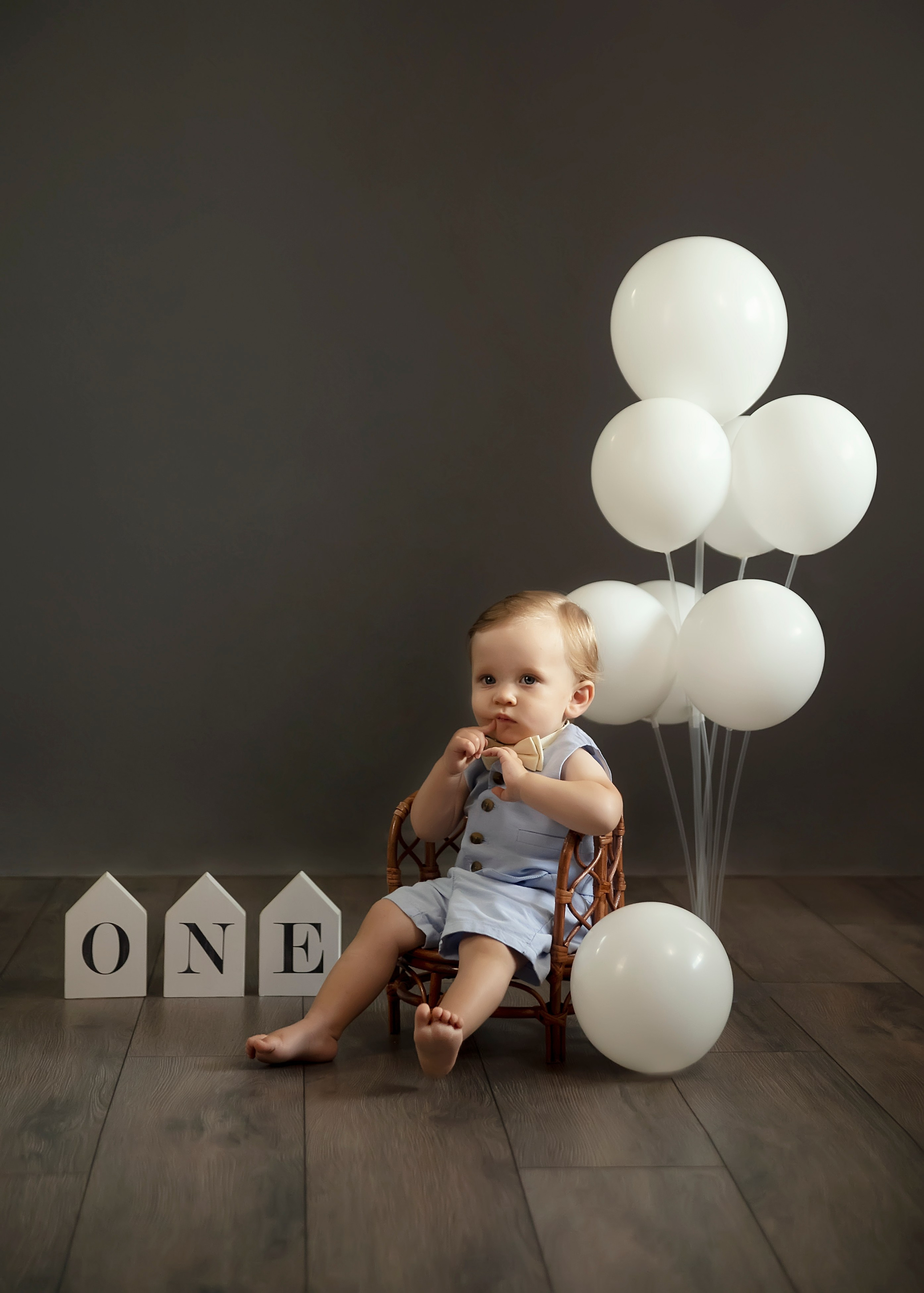 ONE year baby boy. Portrait, kids and family photographer in Wesley Chapel Alina Alice Osipova