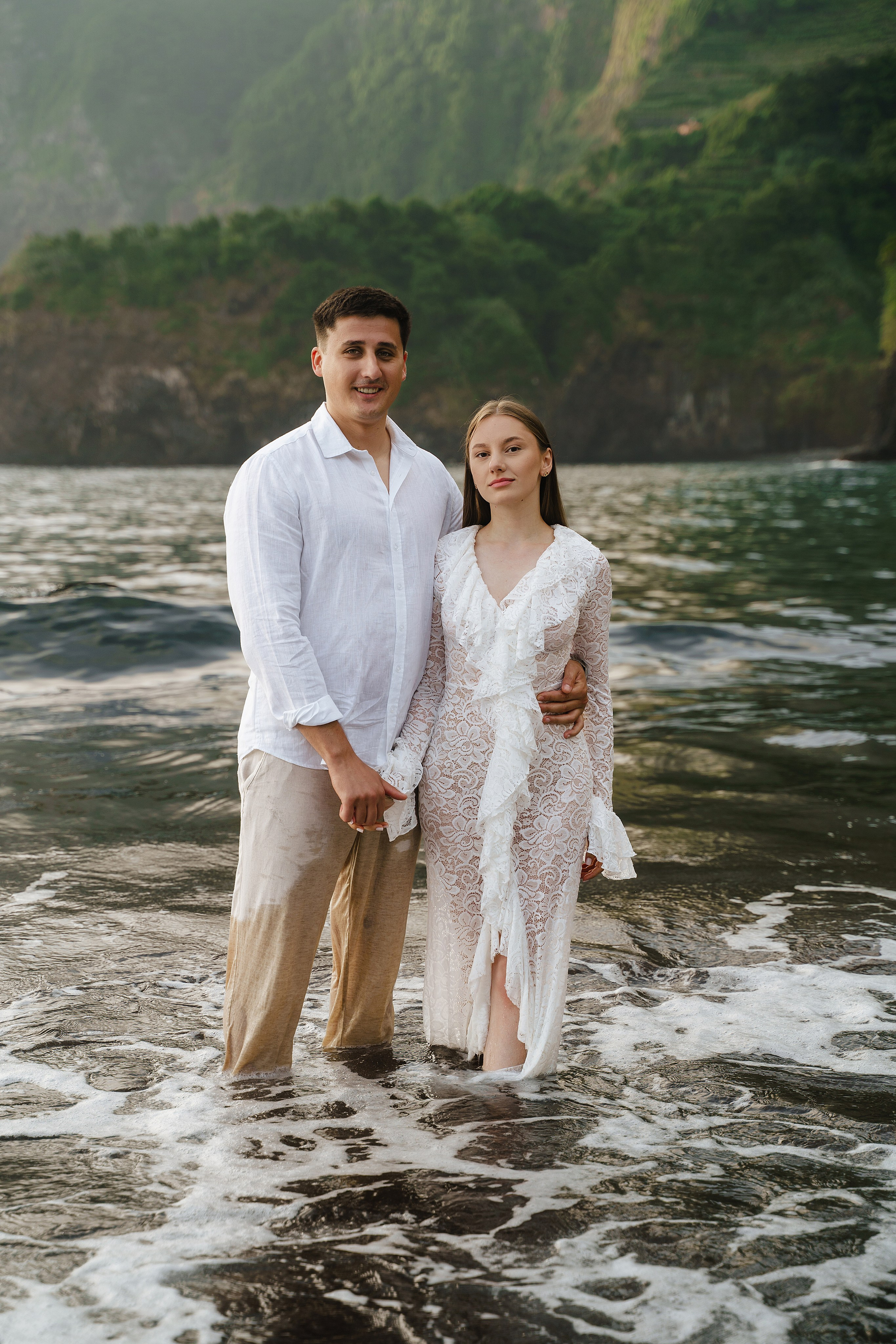 Romantic Beach Proposal in Madeira | Proposal Photoshoot. Your photographer in Madeira