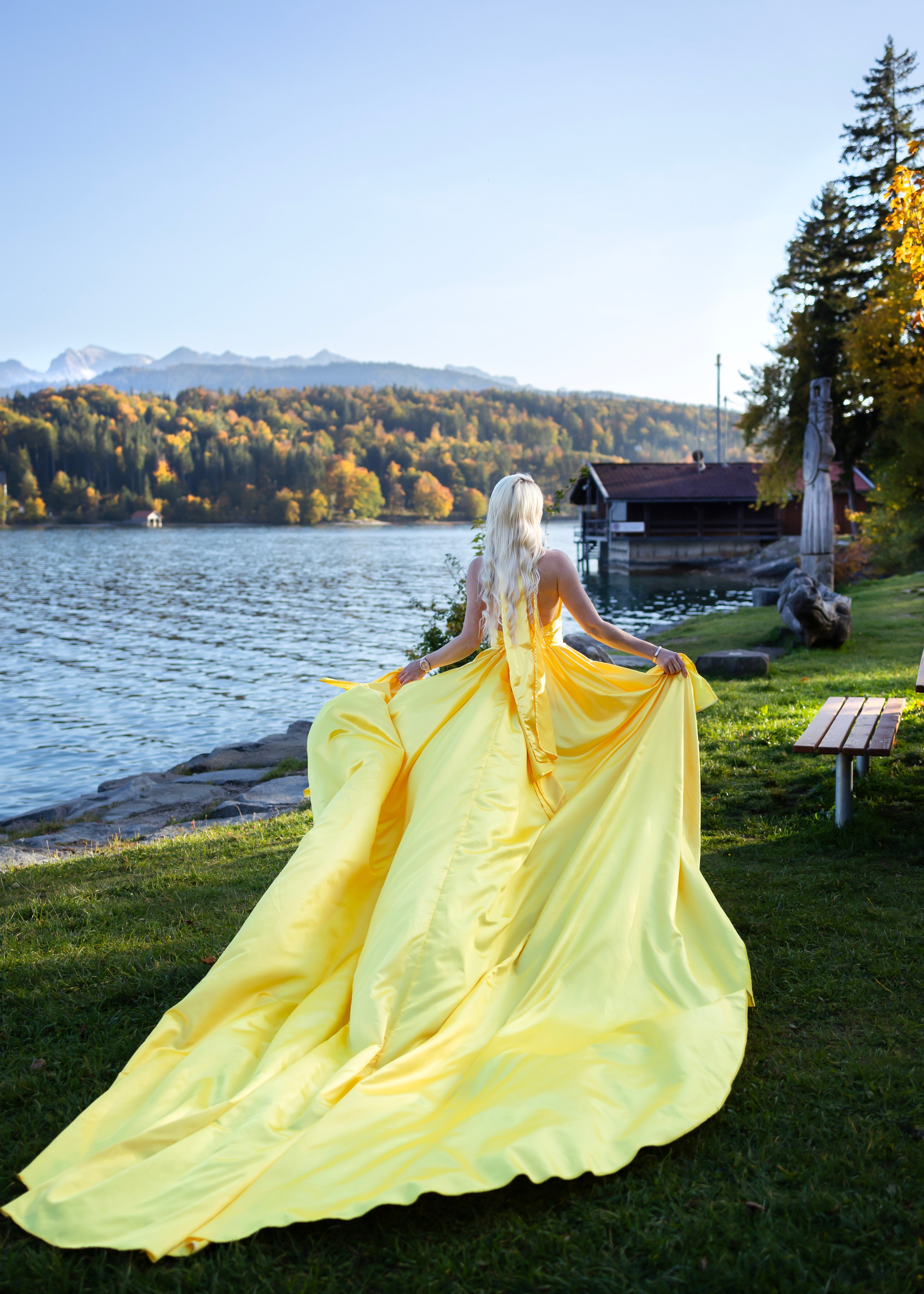 Lake. Photographer in Munich