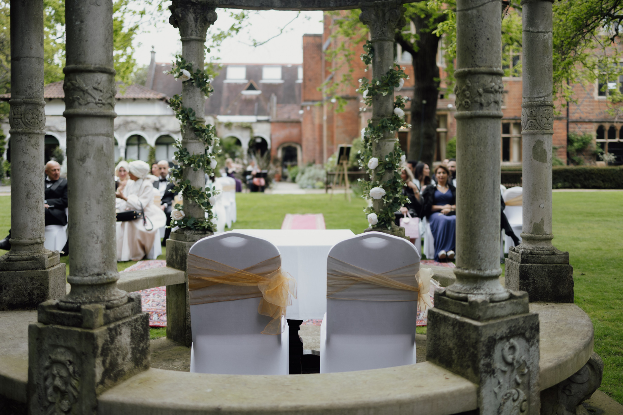 Elegant Wedding Photo Gallery. Timeless Wedding & Events Photography. Based in London, working across Europe