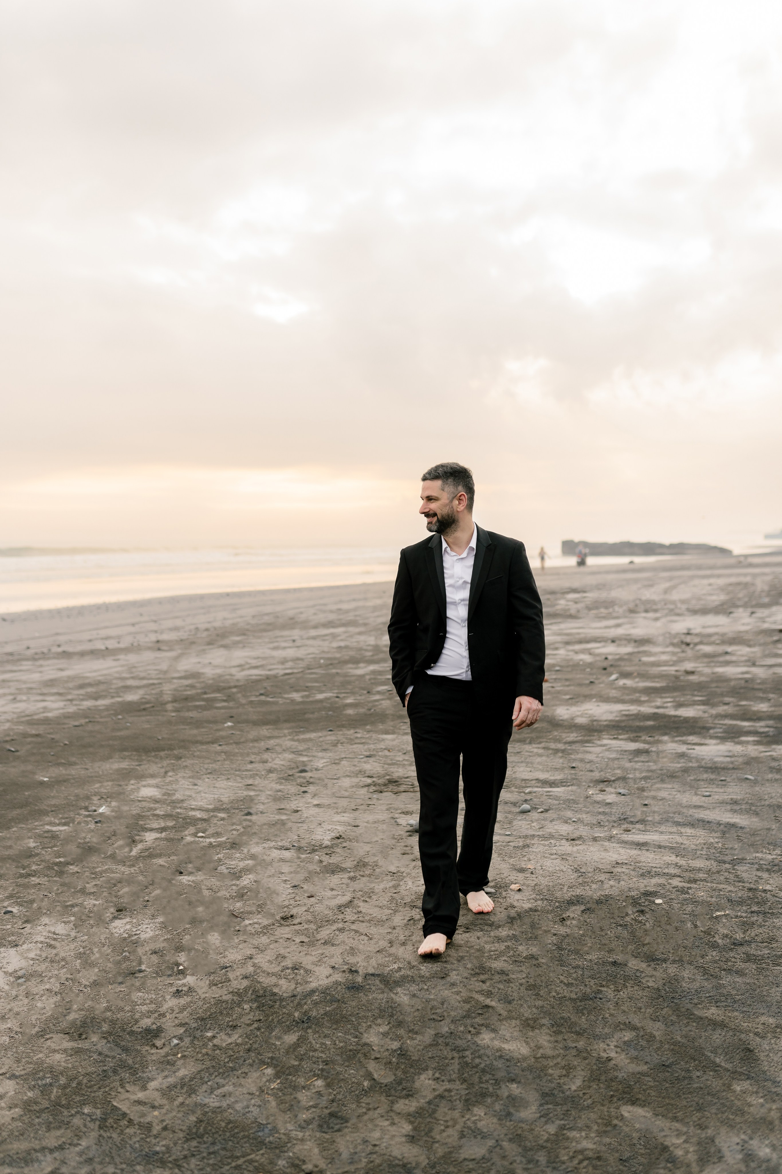 Honeymoon Photoshoot in Bali. Female Photographer in Bali