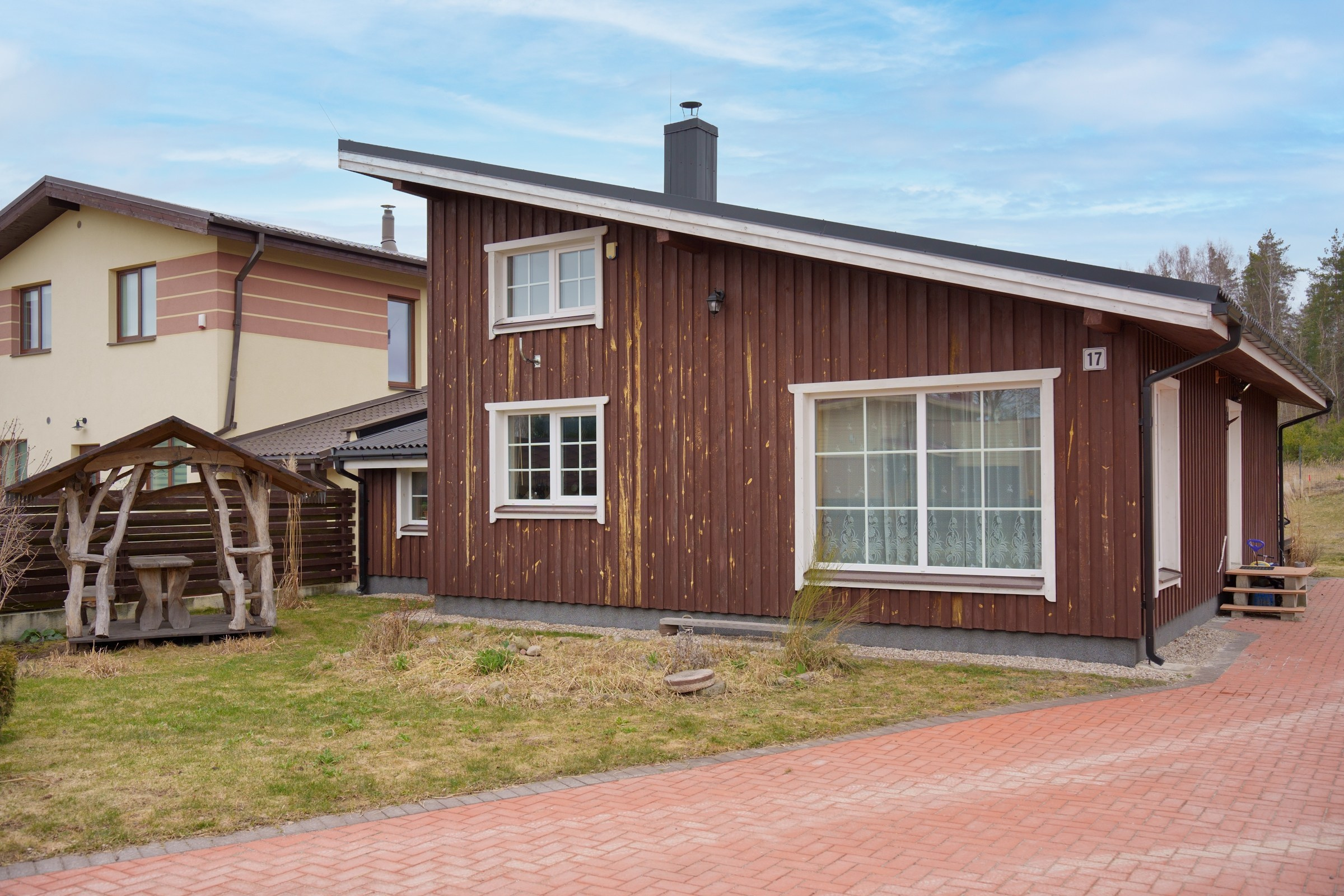 Sebastijoniškių g. 17. Elina Sapiega fotografė Vilniuje