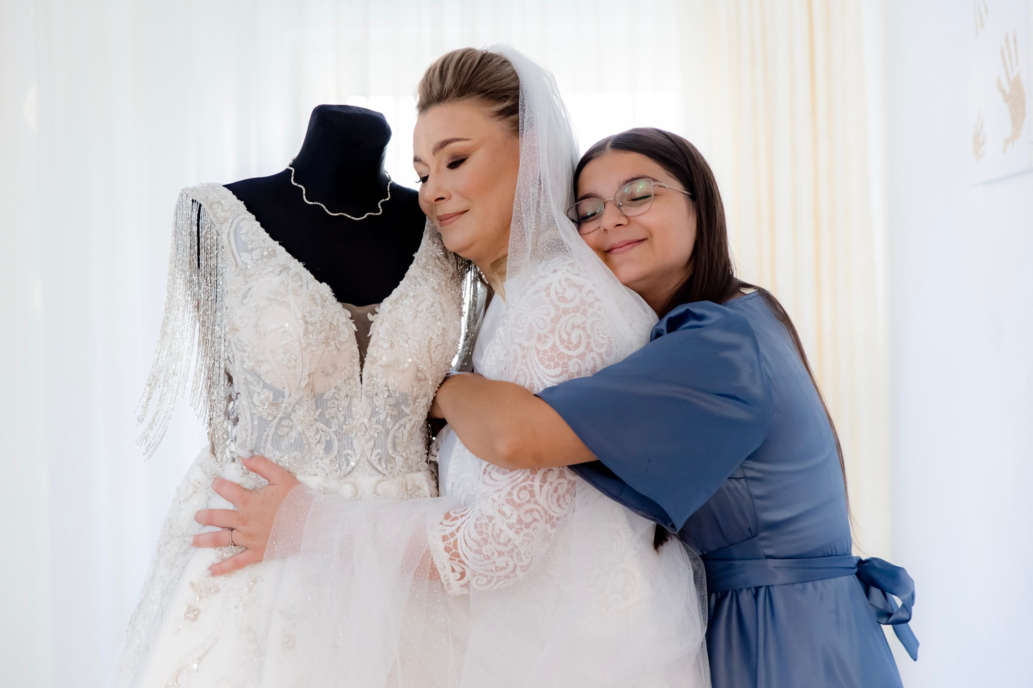 Mihai & Oana. Servicii foto-video profesionale, pentru momente de neuitat