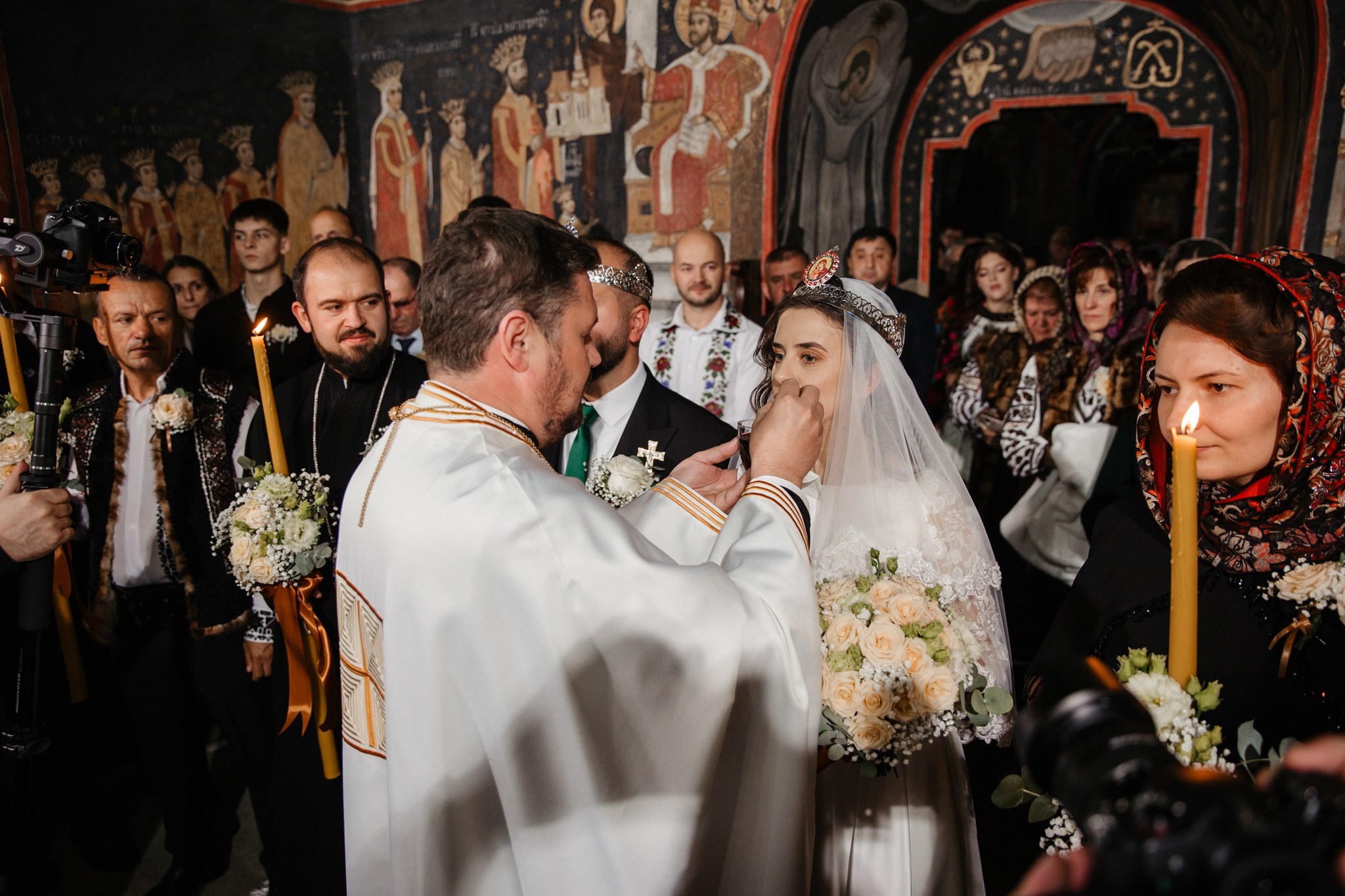 Nunta de Poveste la Sucevița: Cristi și Andreea. Servicii foto-video profesionale, pentru momente de neuitat