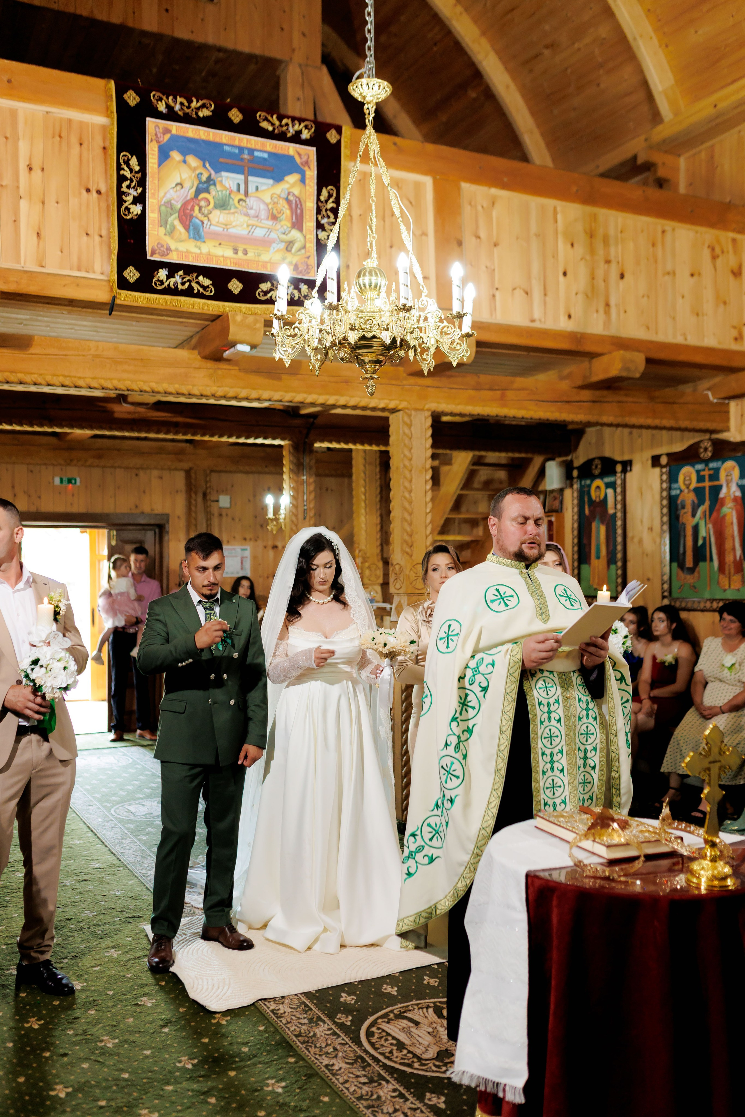 Nunta Nicoleta & Răzvan | Fotografie & Videografie Profesională. Servicii foto-video profesionale, pentru momente de neuitat