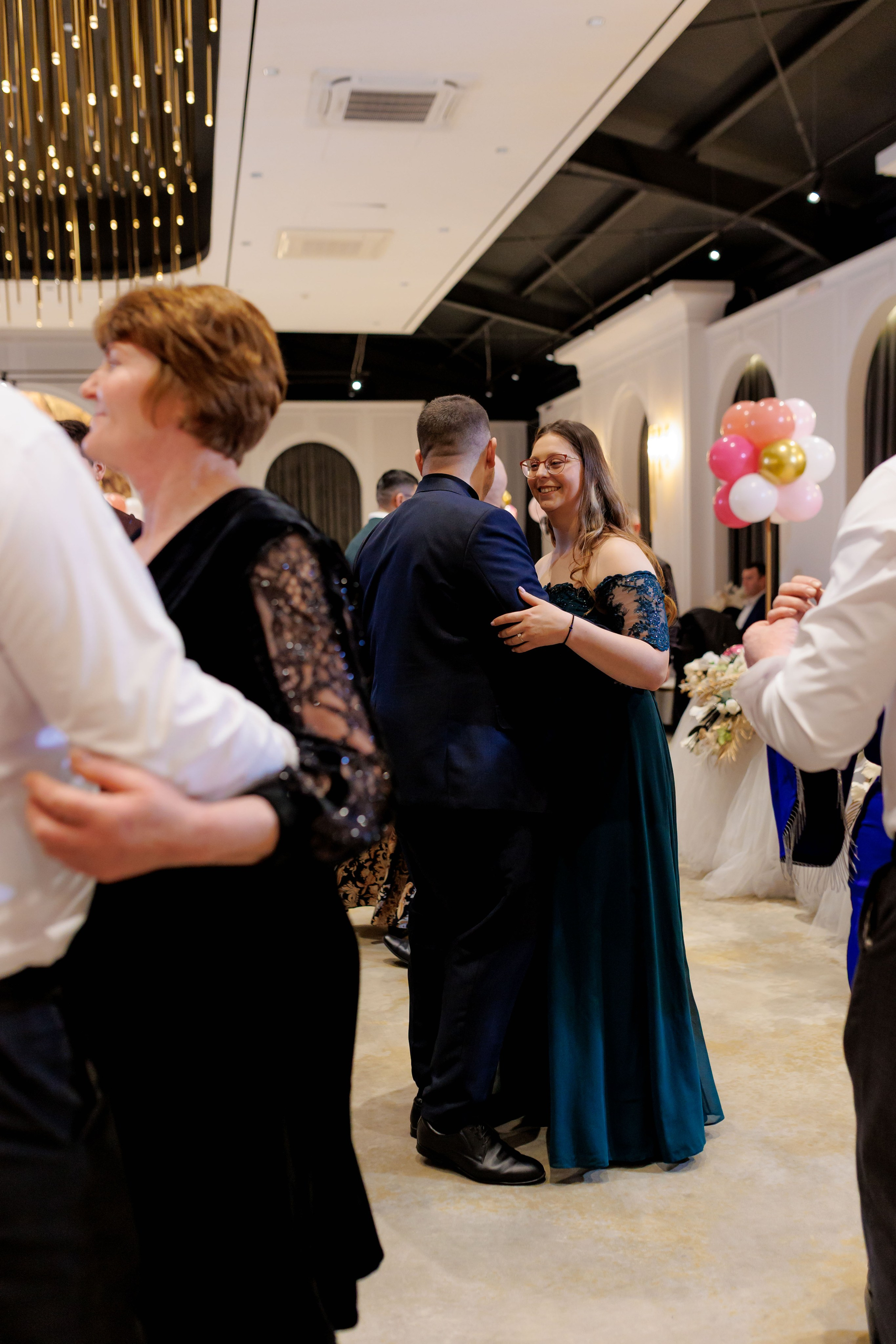 Povestea voastră, regizată de noi |Cristi Turculet Videograf Nuntă Suceava | wedding highlight. Servicii foto-video profesionale, pentru momente de neuitat