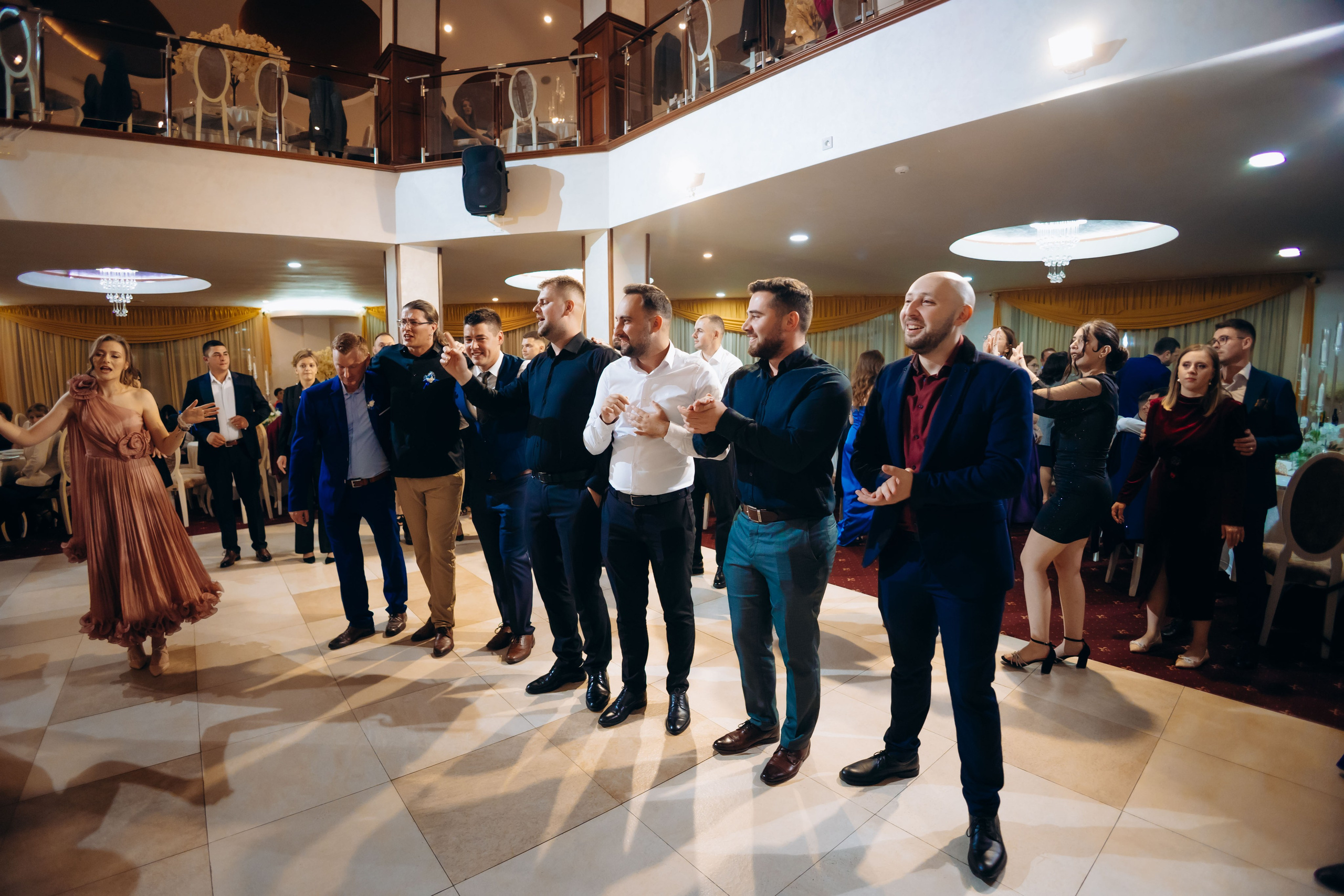 Loredana & Emilian – Ziua Nunții | Videografie - fotografie Botez Suceava, Iași, Botoșani. Servicii foto-video profesionale, pentru momente de neuitat