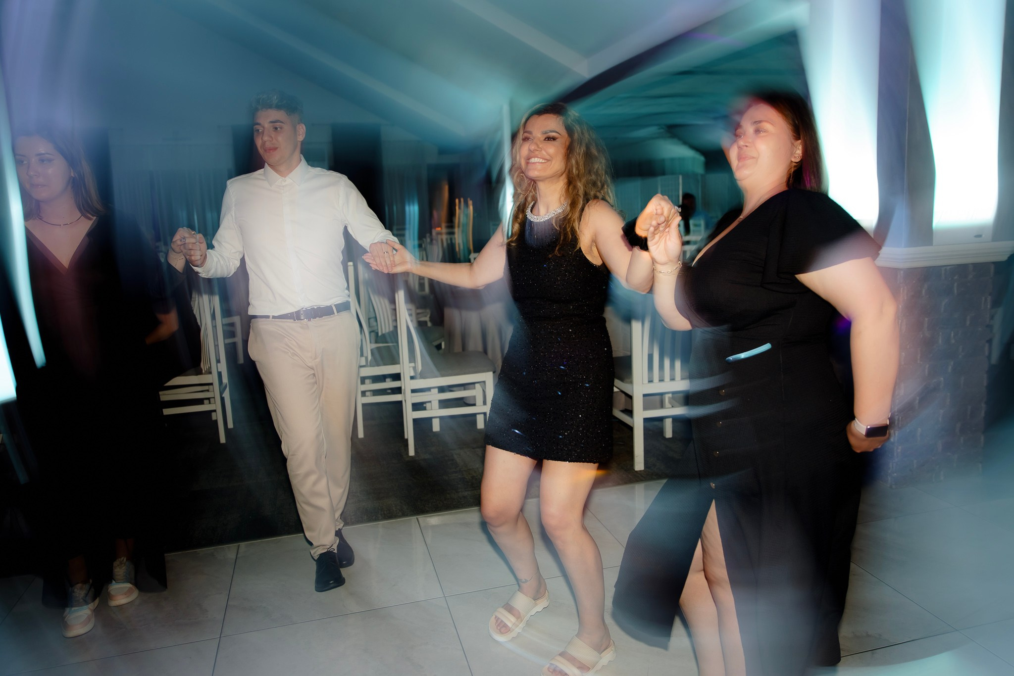 Ioana & Ionuț | Nuntă de poveste la Păstrăvăria Poiana din Mălini județul Suceava. Servicii foto-video profesionale, pentru momente de neuitat