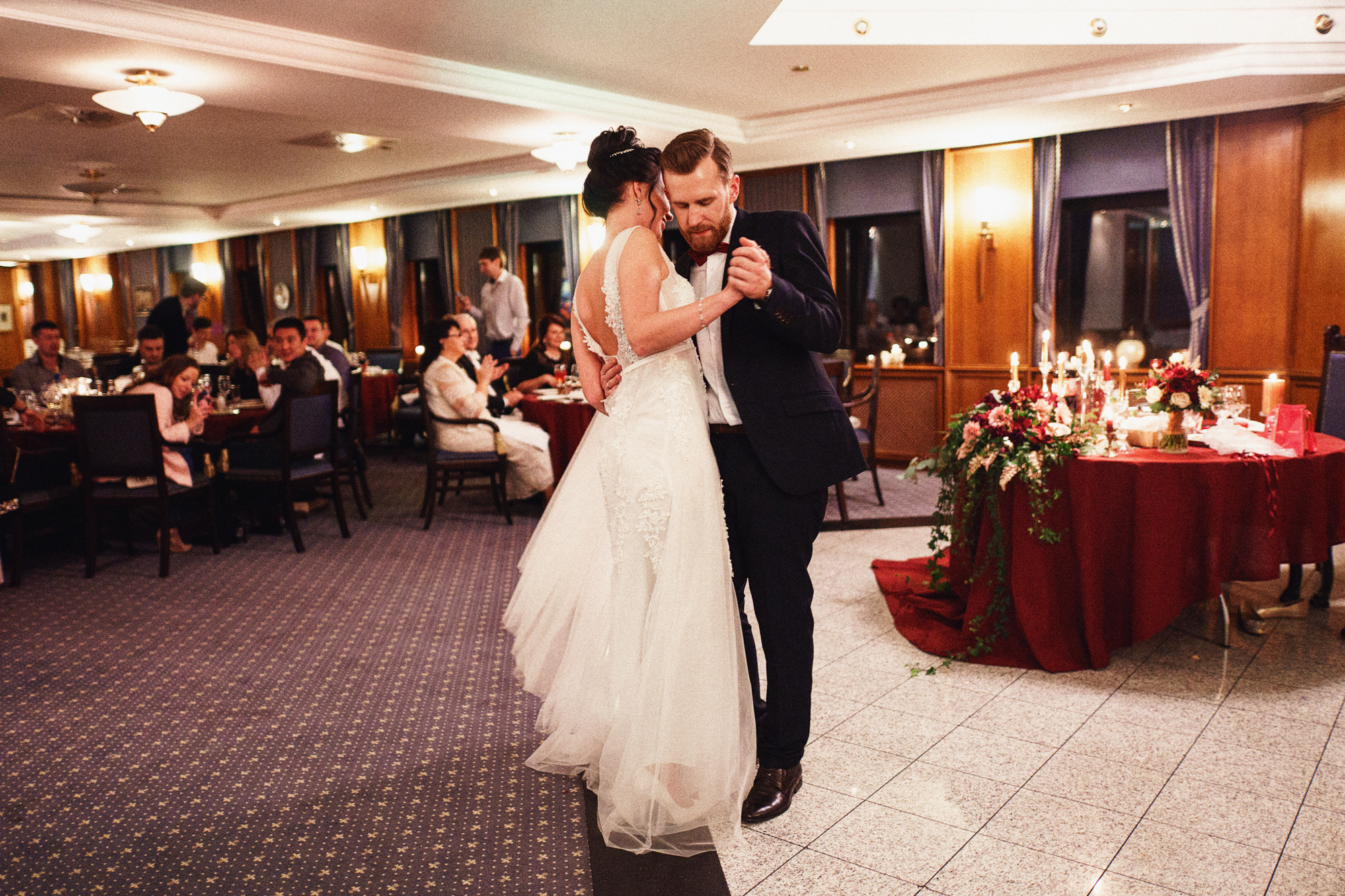 Hochzeitsfotograf aus Düsseldorf. Ted Estos | Fotograf | Düsseldorf · NRW